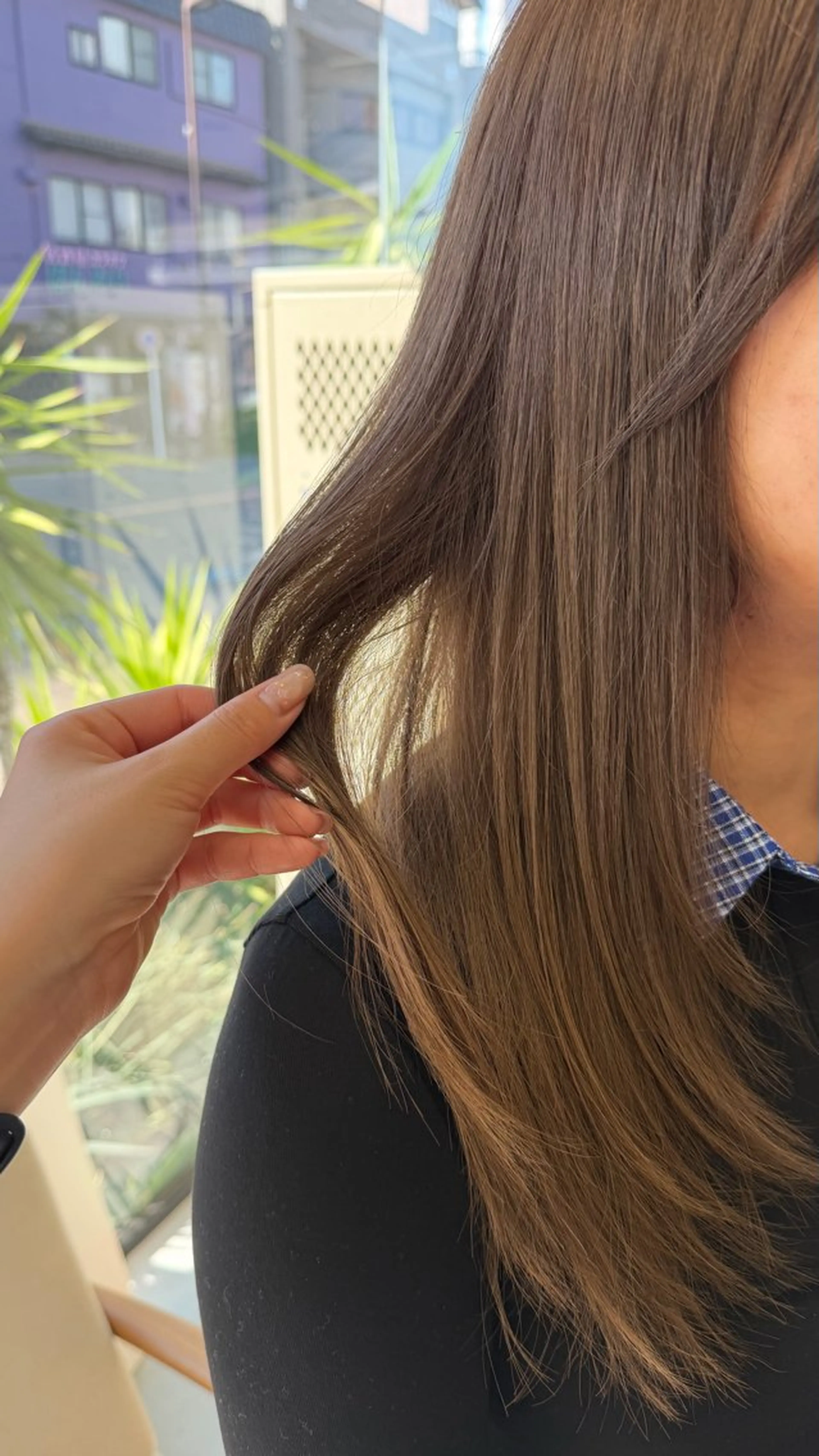 ロング カラー ベージュカラー カット ヘアカラー 石川 実咲のヘアスタイル
