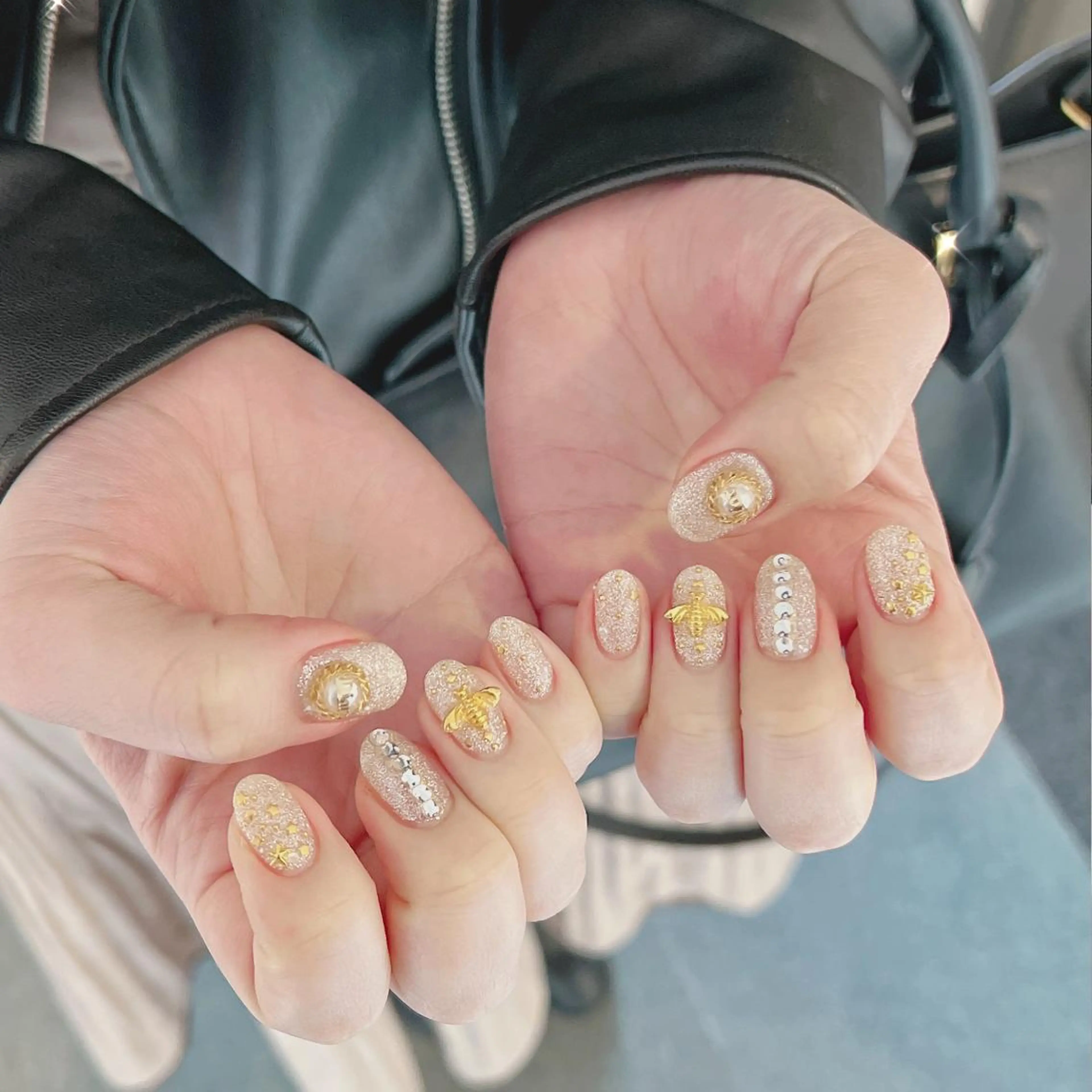 ネイル オーロラネイル フットネイル フレンチネイル ジェルネイル 韓国ネイル ハンドネイル ハンドケア 【ENサロン】 Rei🎀Nailのネイルデザイン