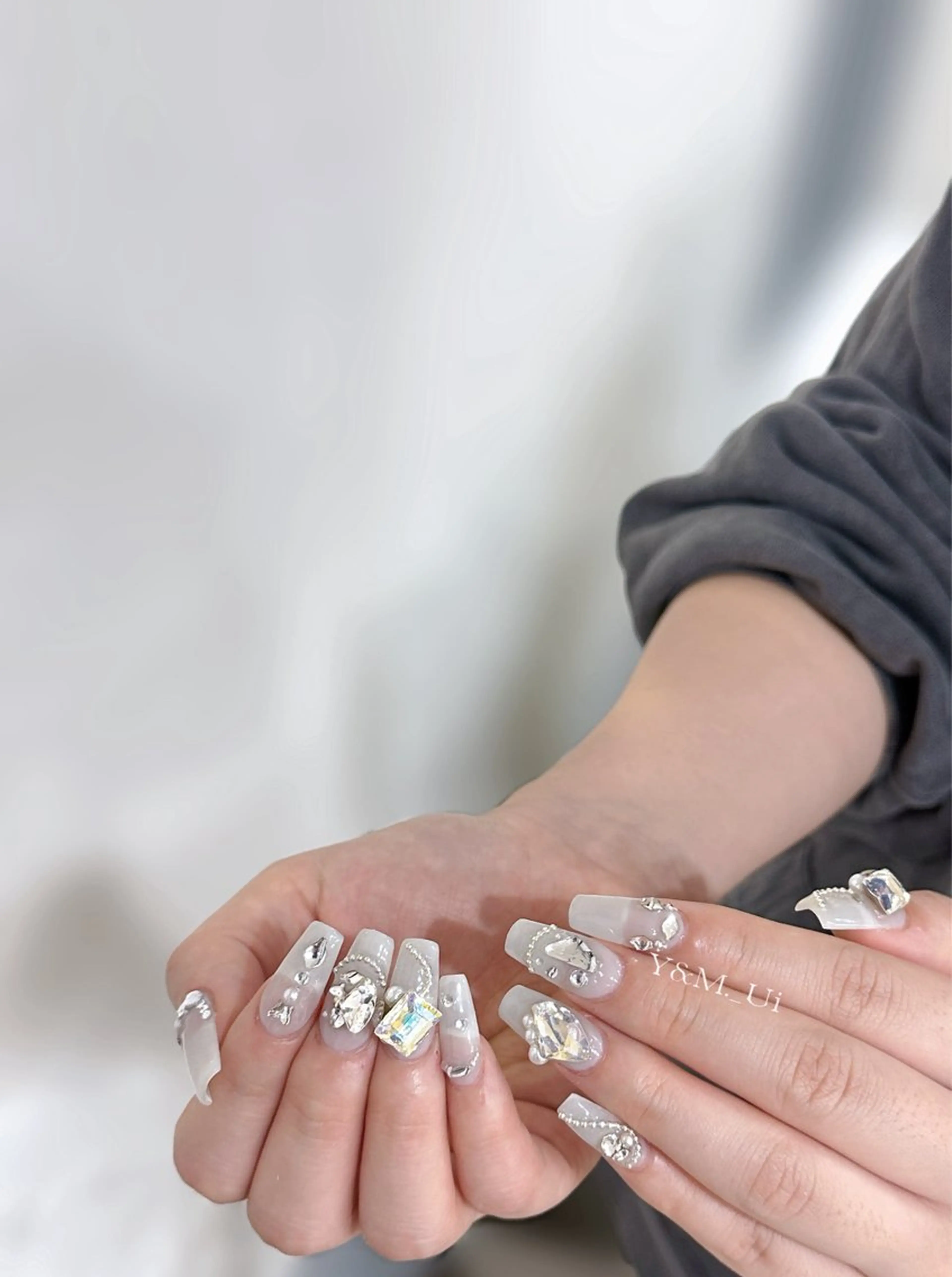 ネイル ハンドネイル ハンドケア Kaka_ パラジェル、長さだしのネイルデザイン