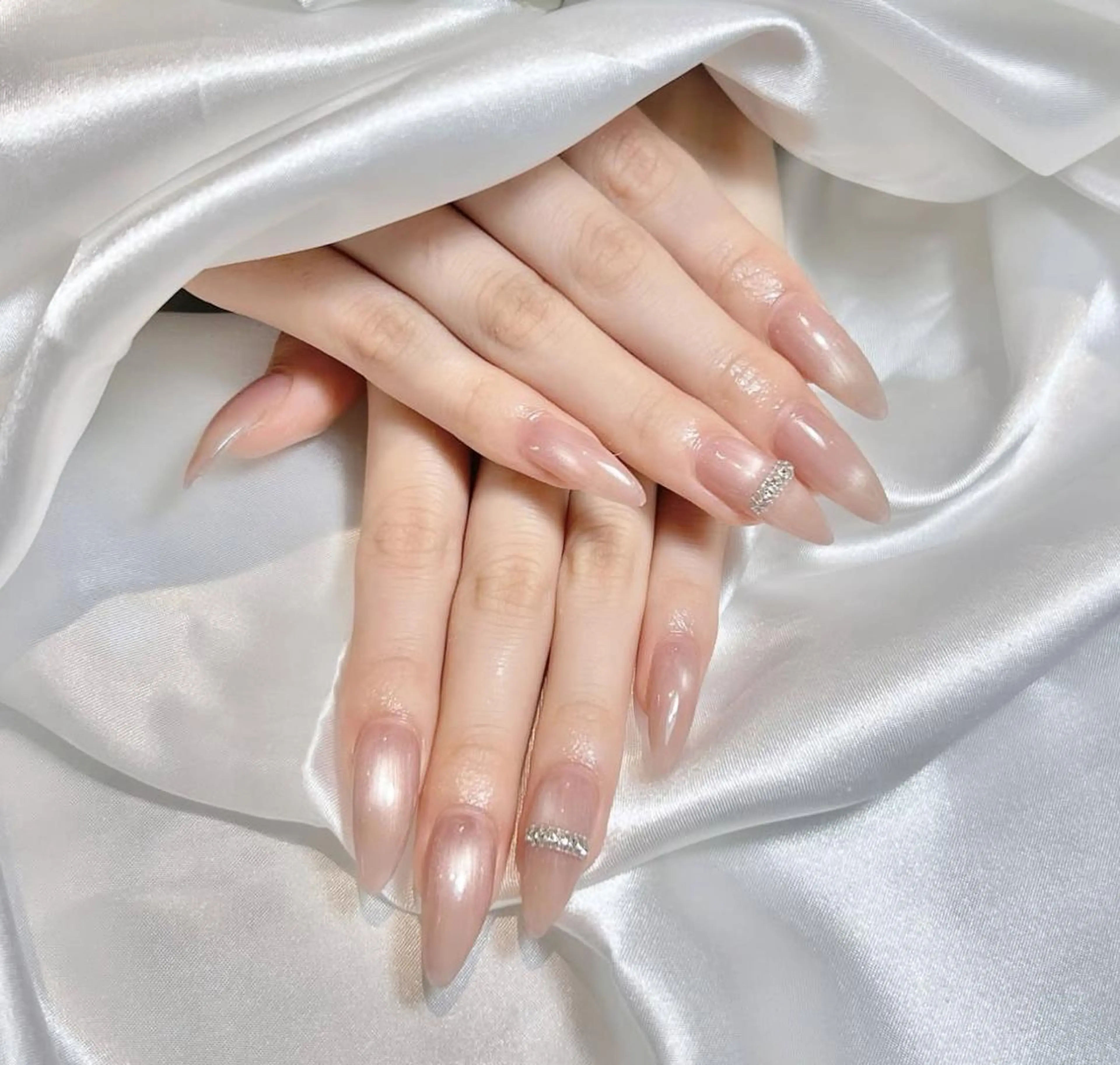 ネイル ハンドネイル WISTERIA SAKAEのネイルデザイン