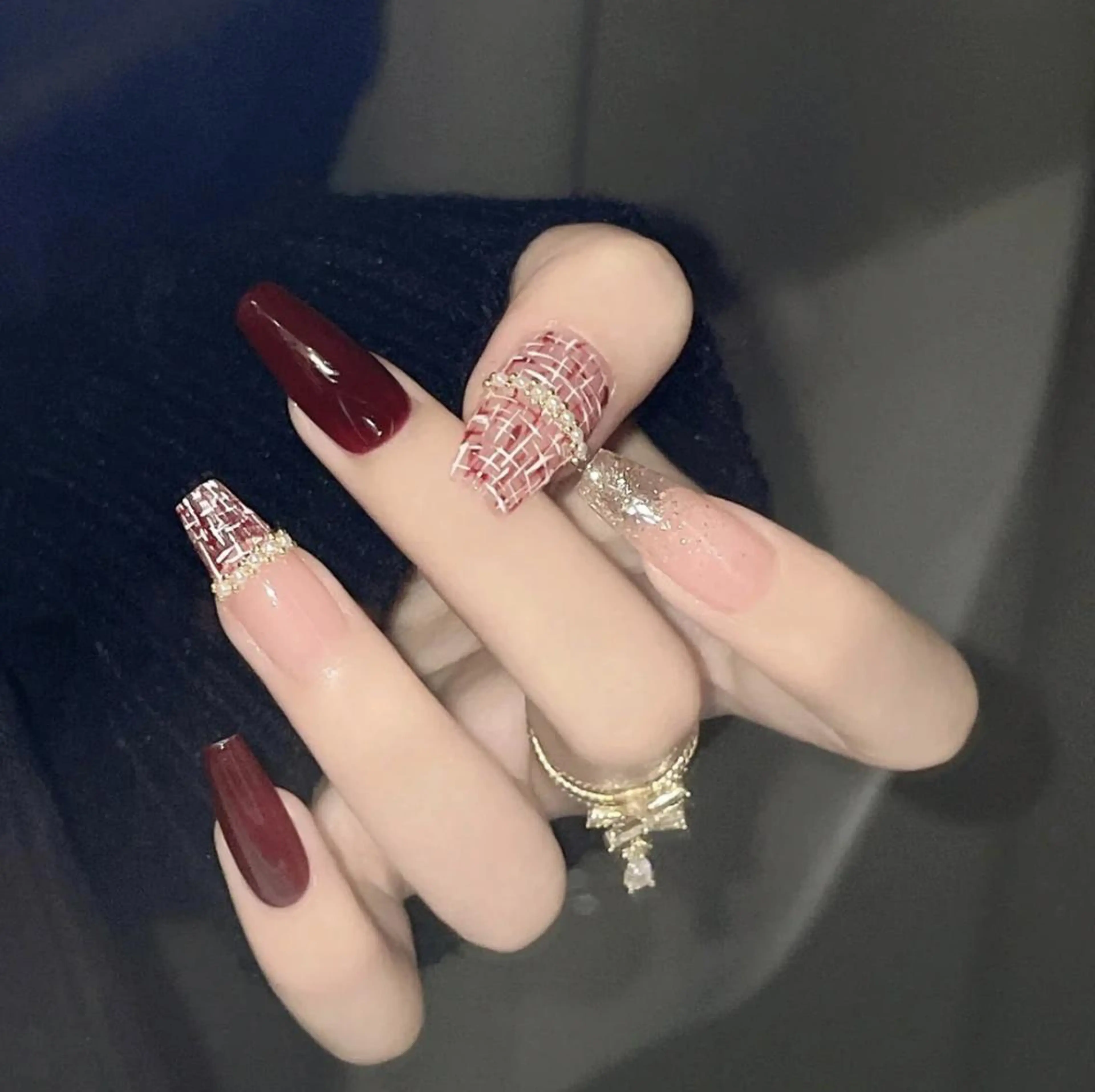 マツエク・マツパ ハンドネイル エリ🫧 nail池袋東口のネイルデザイン