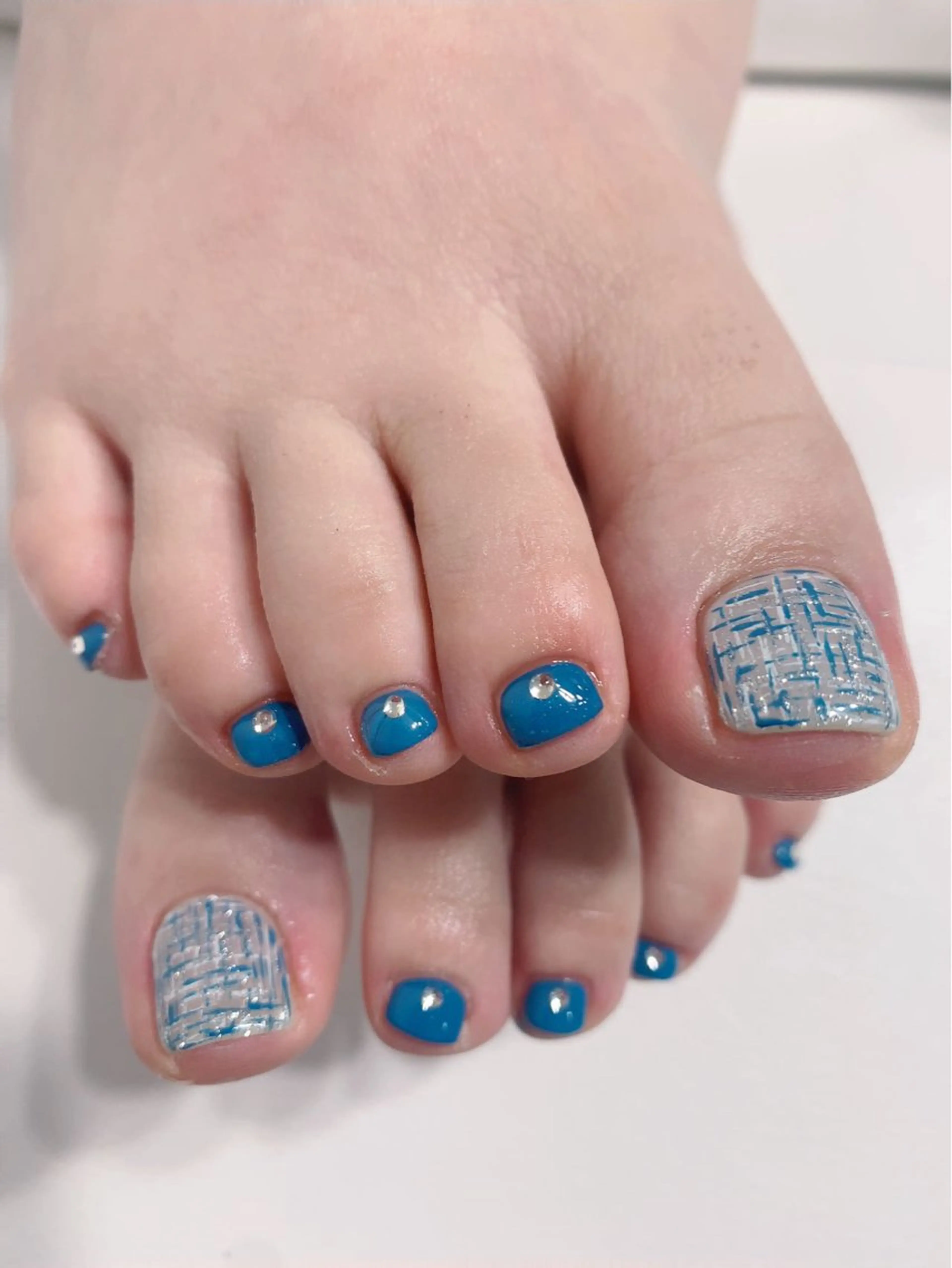 ネイル フットネイル シンプルネイル Emmi salonのネイルデザイン