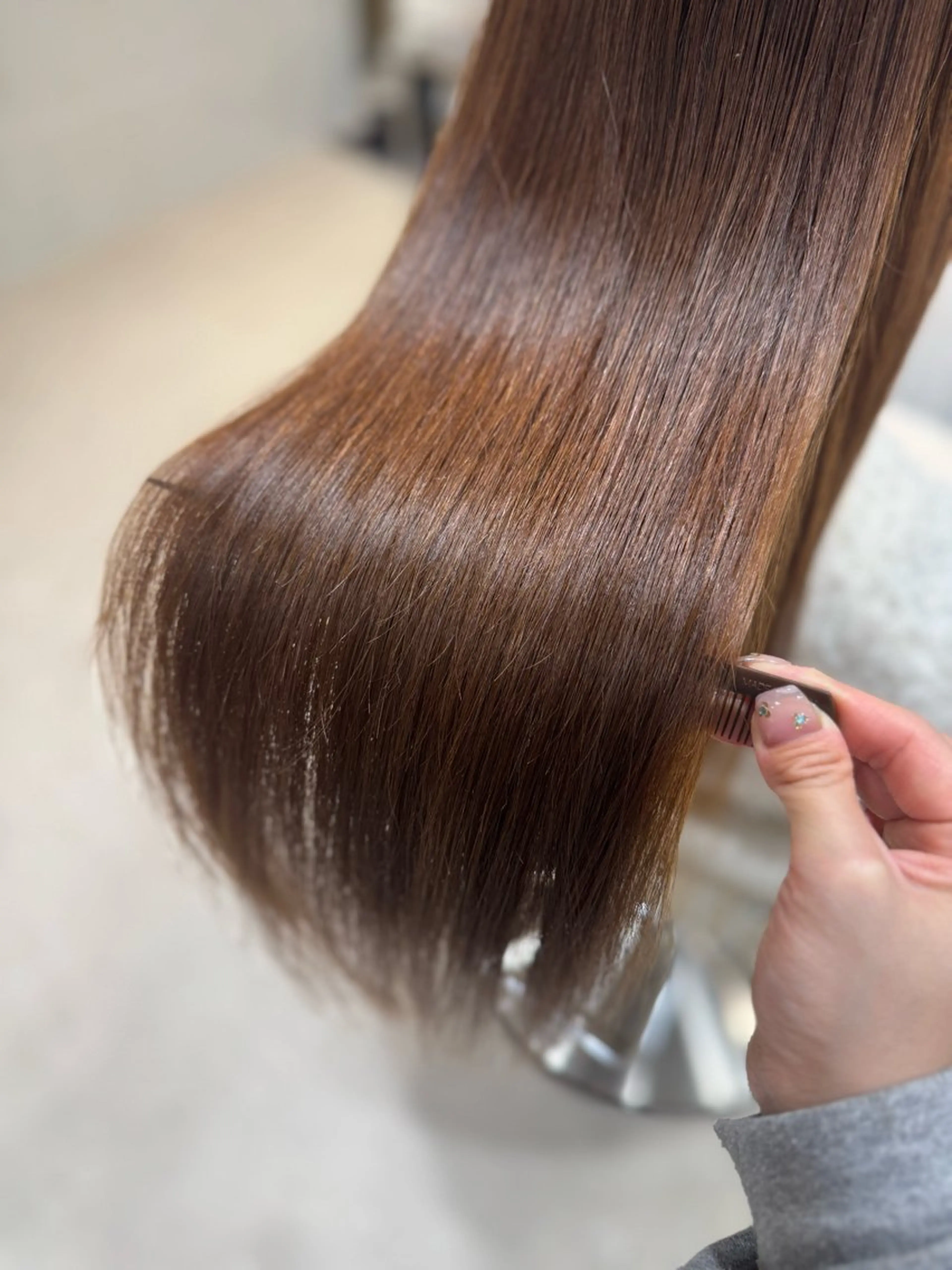 縮毛矯正 透明感カラー／ 縮毛矯正／まりなのヘアスタイル