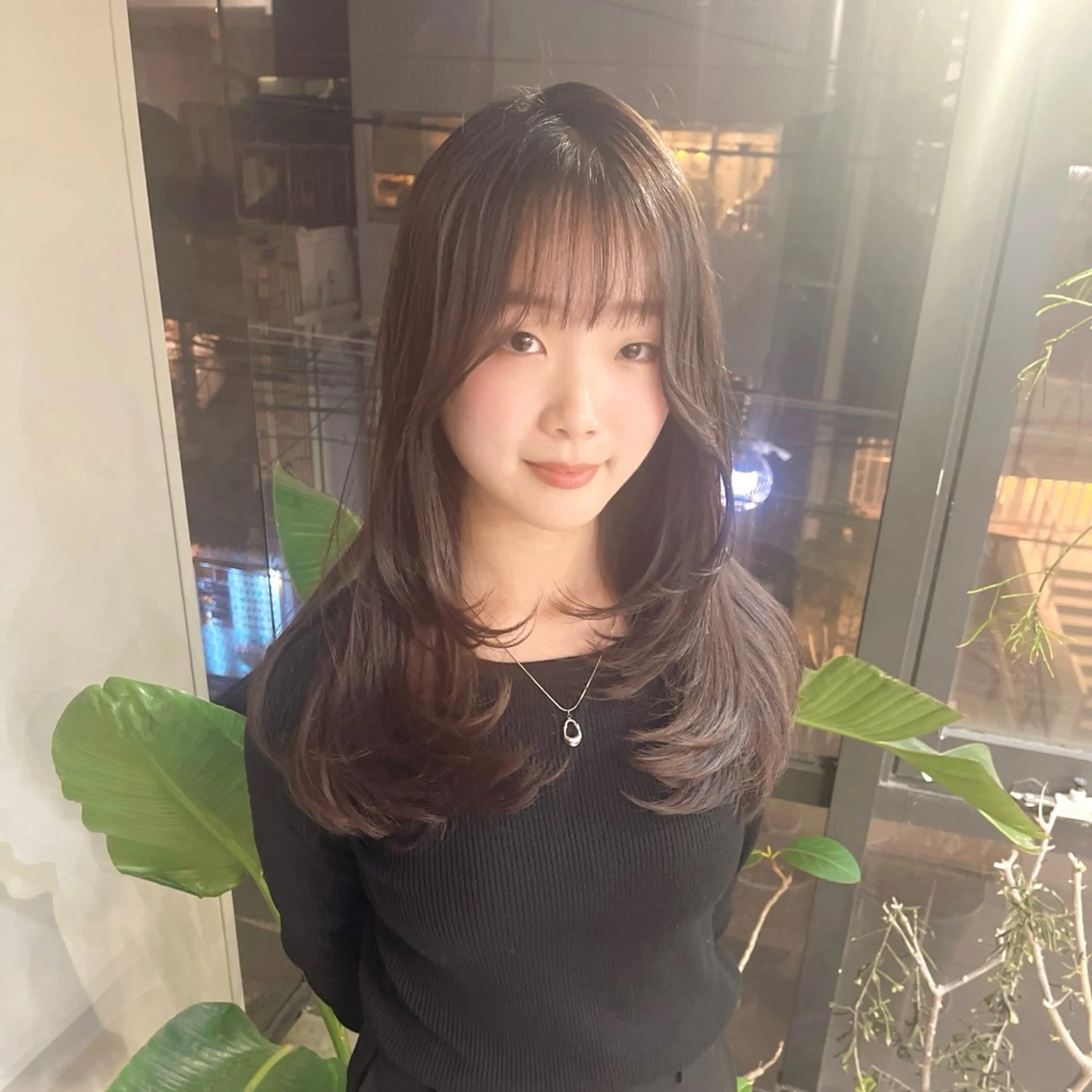 セミロング カット 縮毛矯正 トリートメント 韓国ヘア/ 髪質改善特化谷名勇輝のヘアスタイル