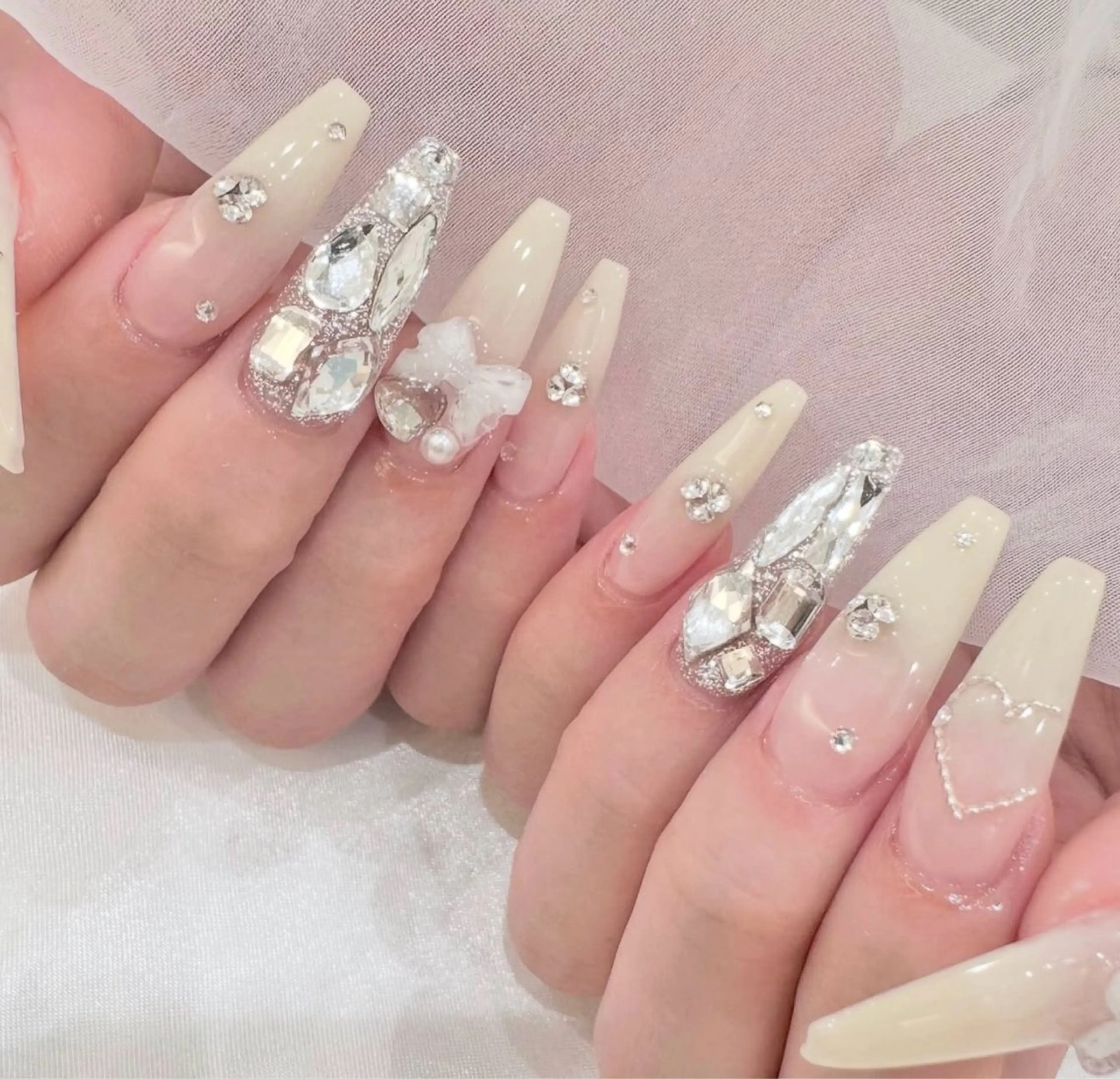 ネイル ハンドネイル RINAKY Kora Nailのネイルデザイン