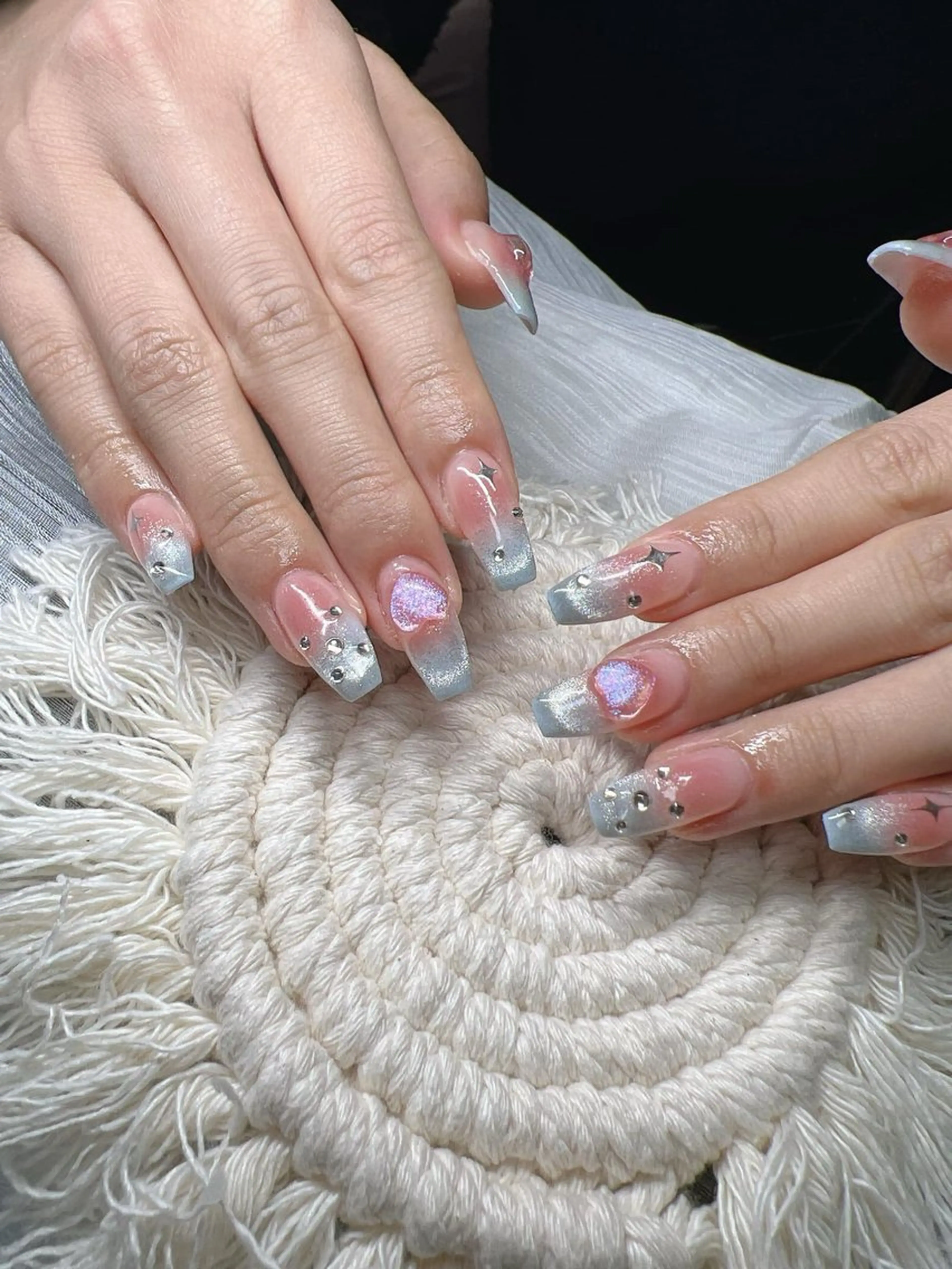 ネイル オーロラネイル チークネイル 長さ出し フットネイル フレンチネイル Lee Nails チップ長さだし専門店のネイルデザイン