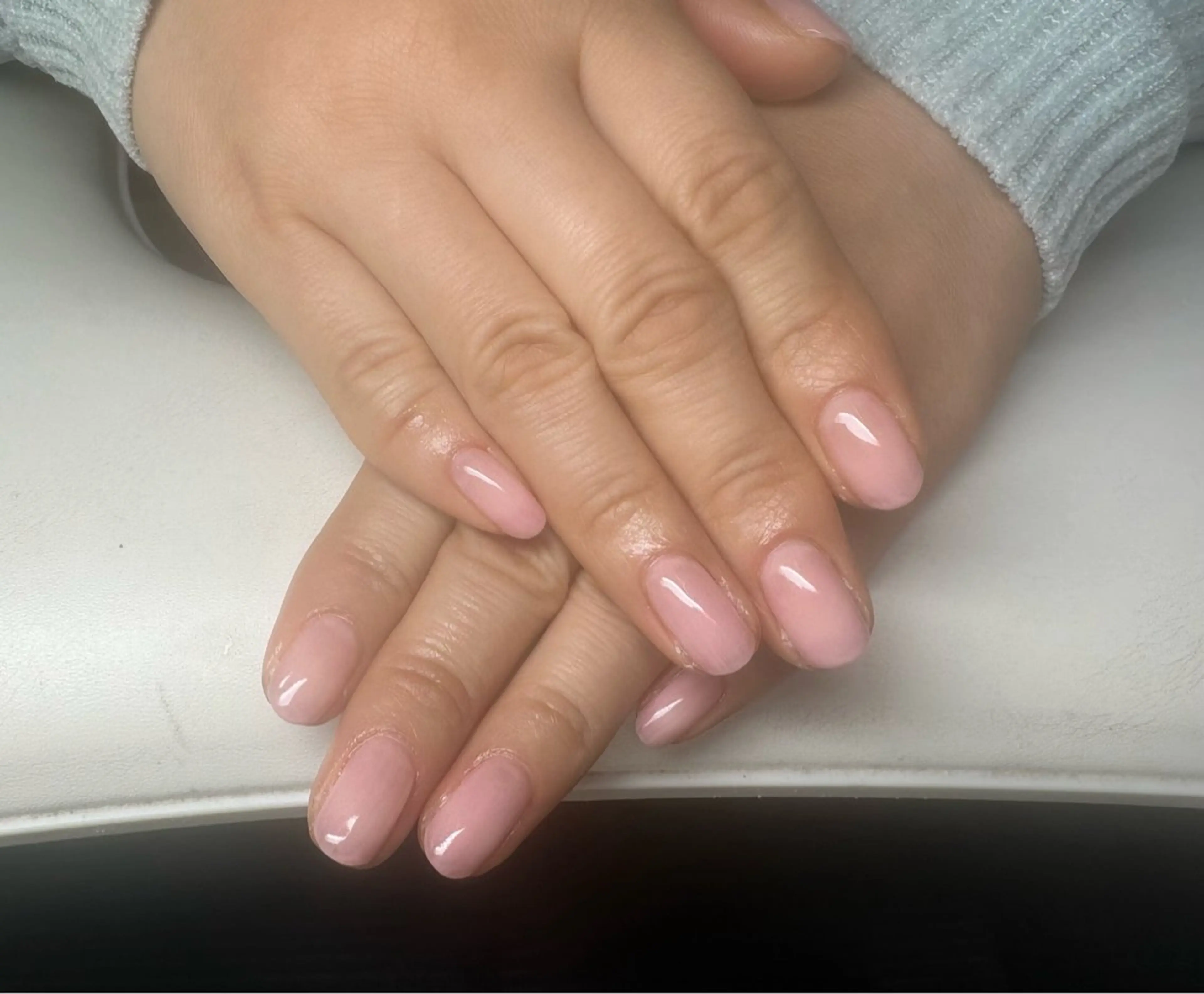 ネイル ワンカラーネイル ピンク ハンドネイル 大門 恵里奈のネイルデザイン