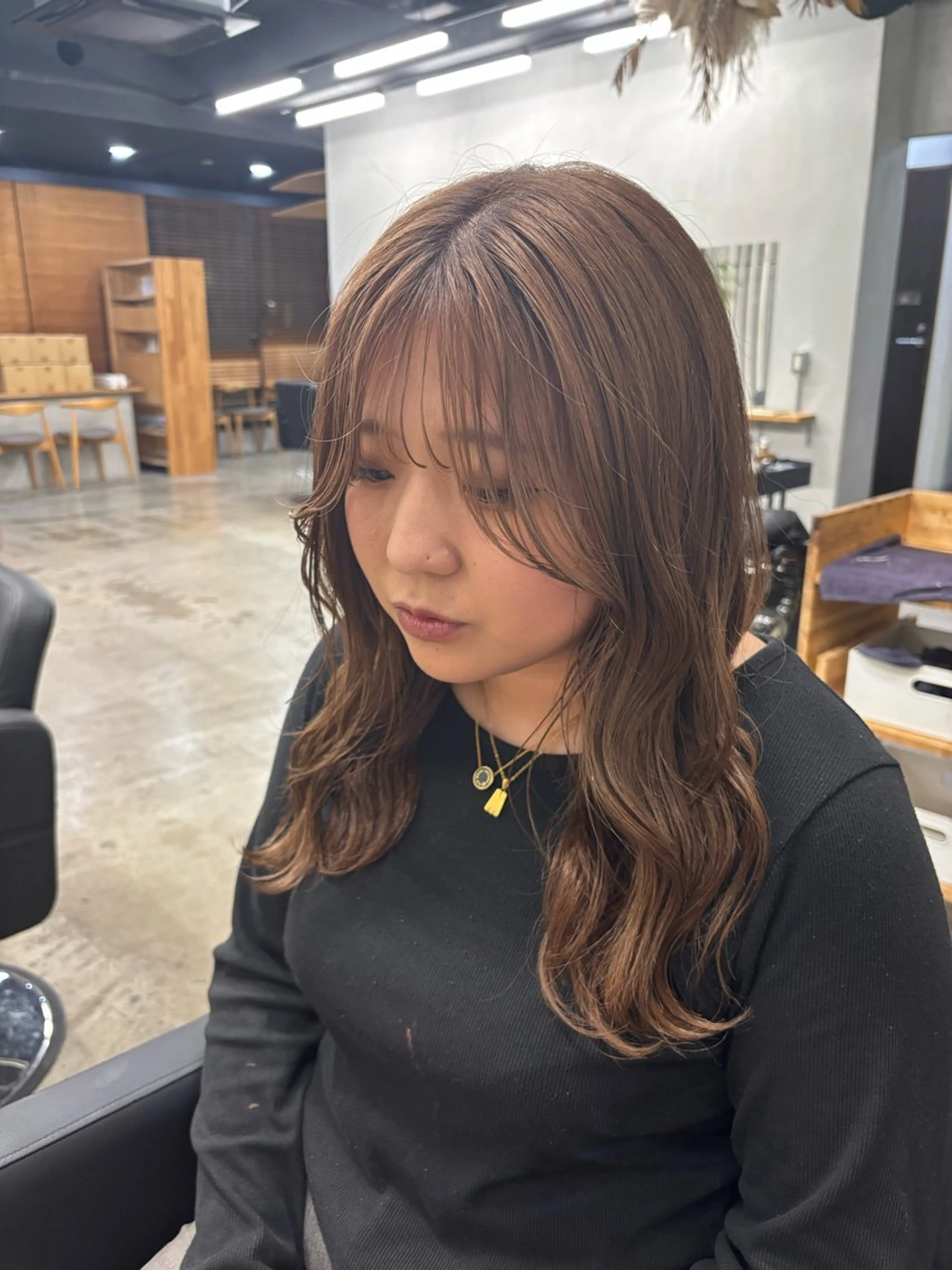 セミロング カラー mono / Manatoのヘアスタイル