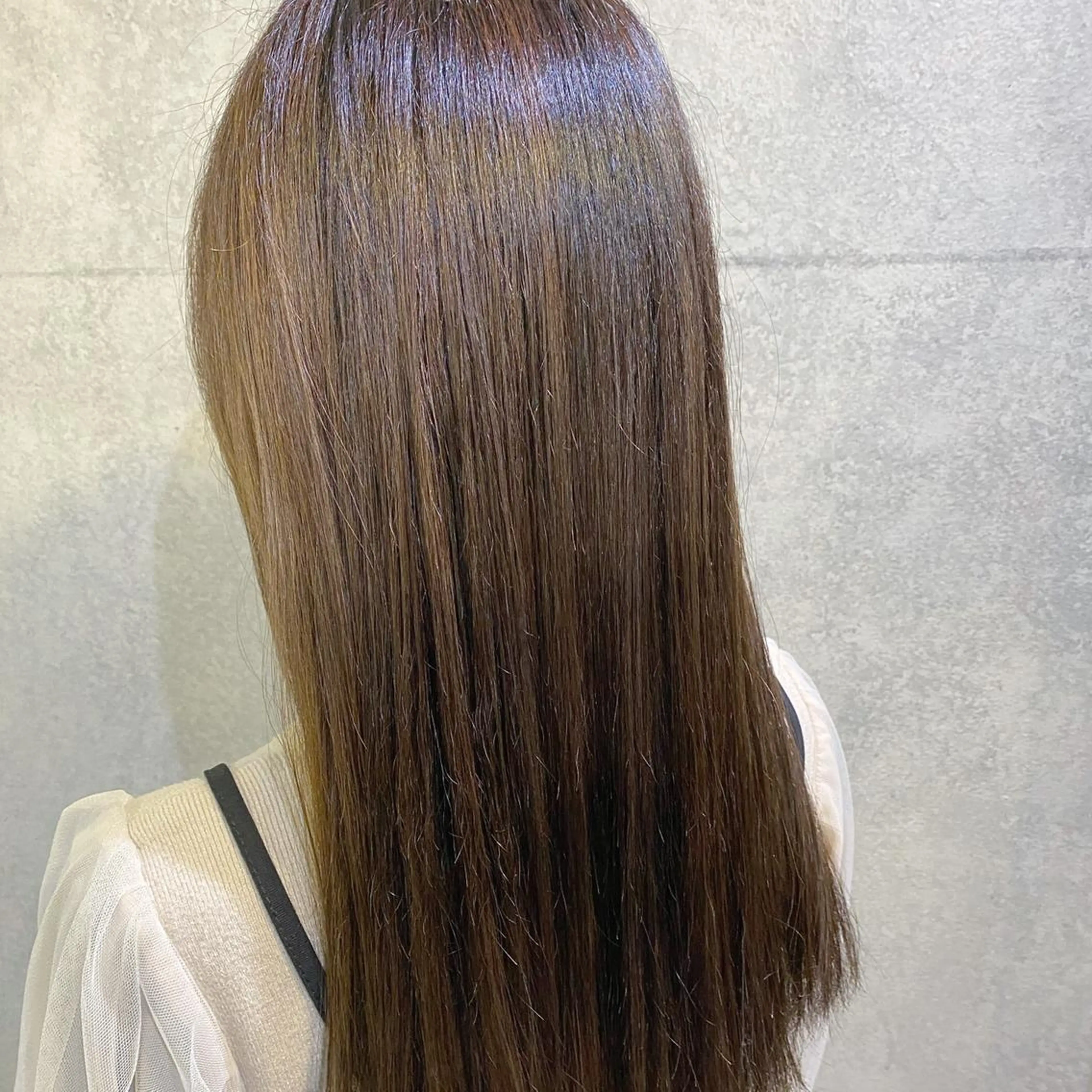 ロング トリートメント 無料カットモデル ユナのヘアスタイル