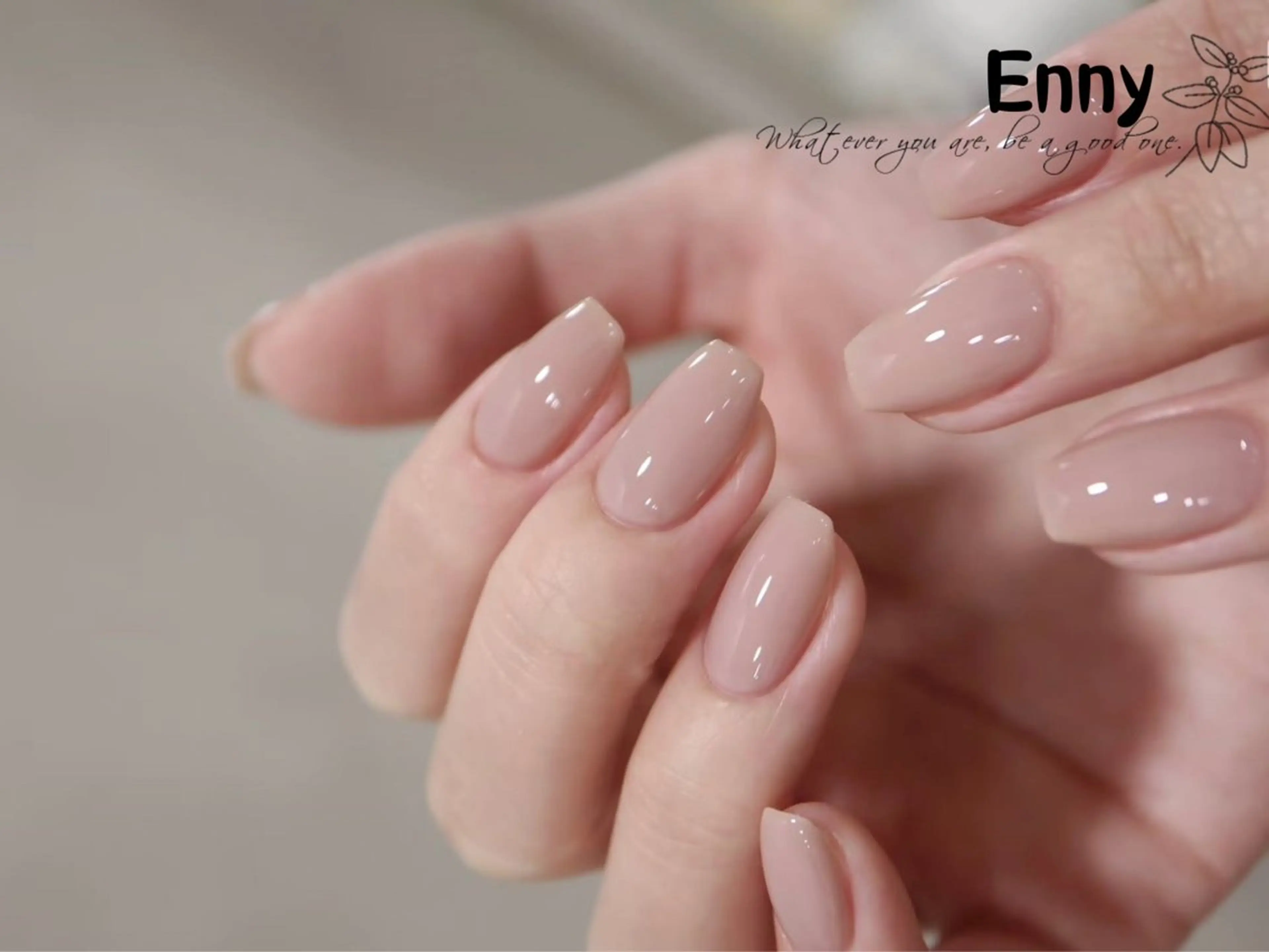 ネイル チークネイル 長さ出し フットネイル フレンチネイル ジェルネイル ハンドネイル Han Evelynのネイルデザイン