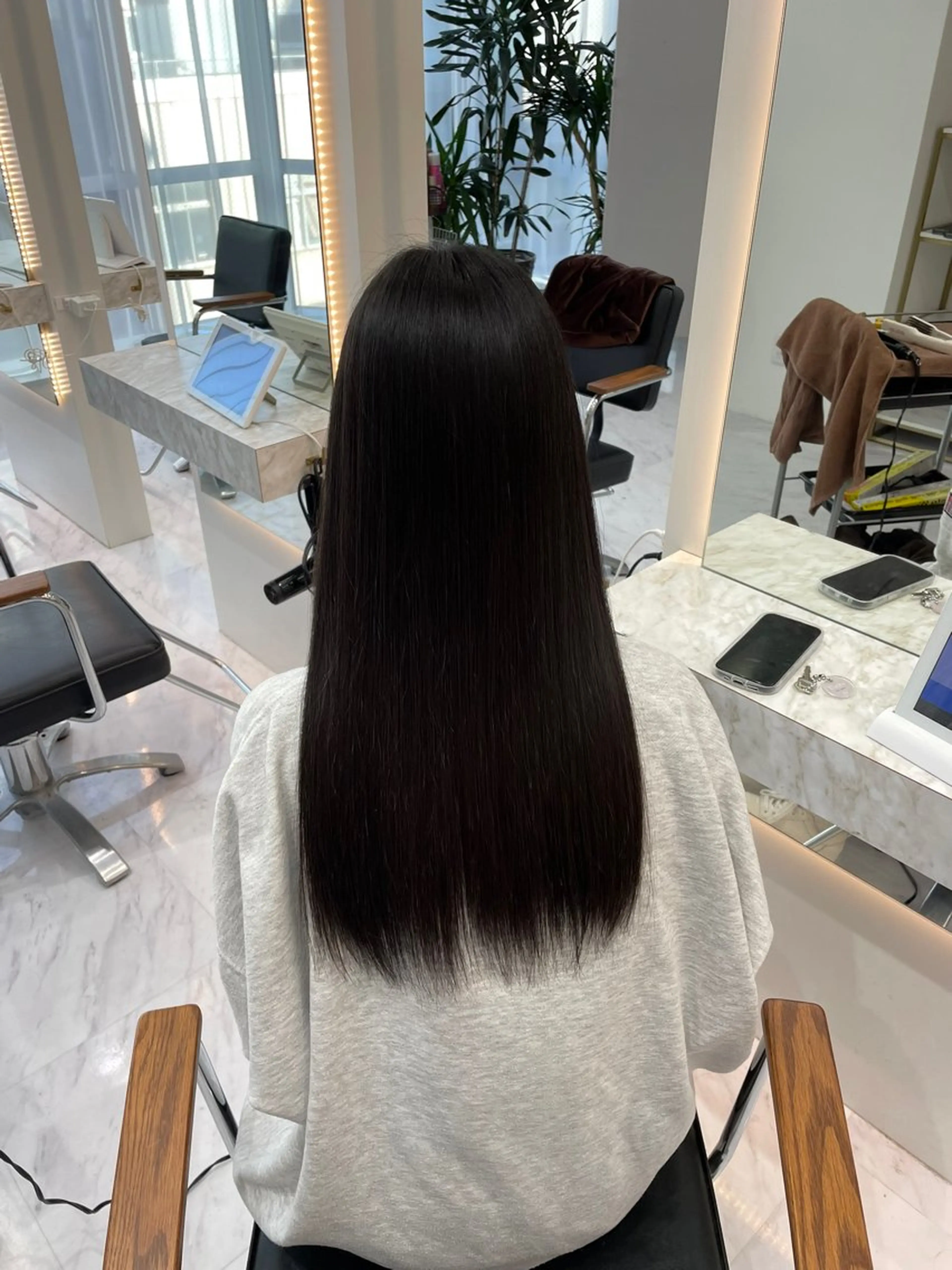 ロング 艶髪ヘア🤍/ 透明感himiのヘアスタイル