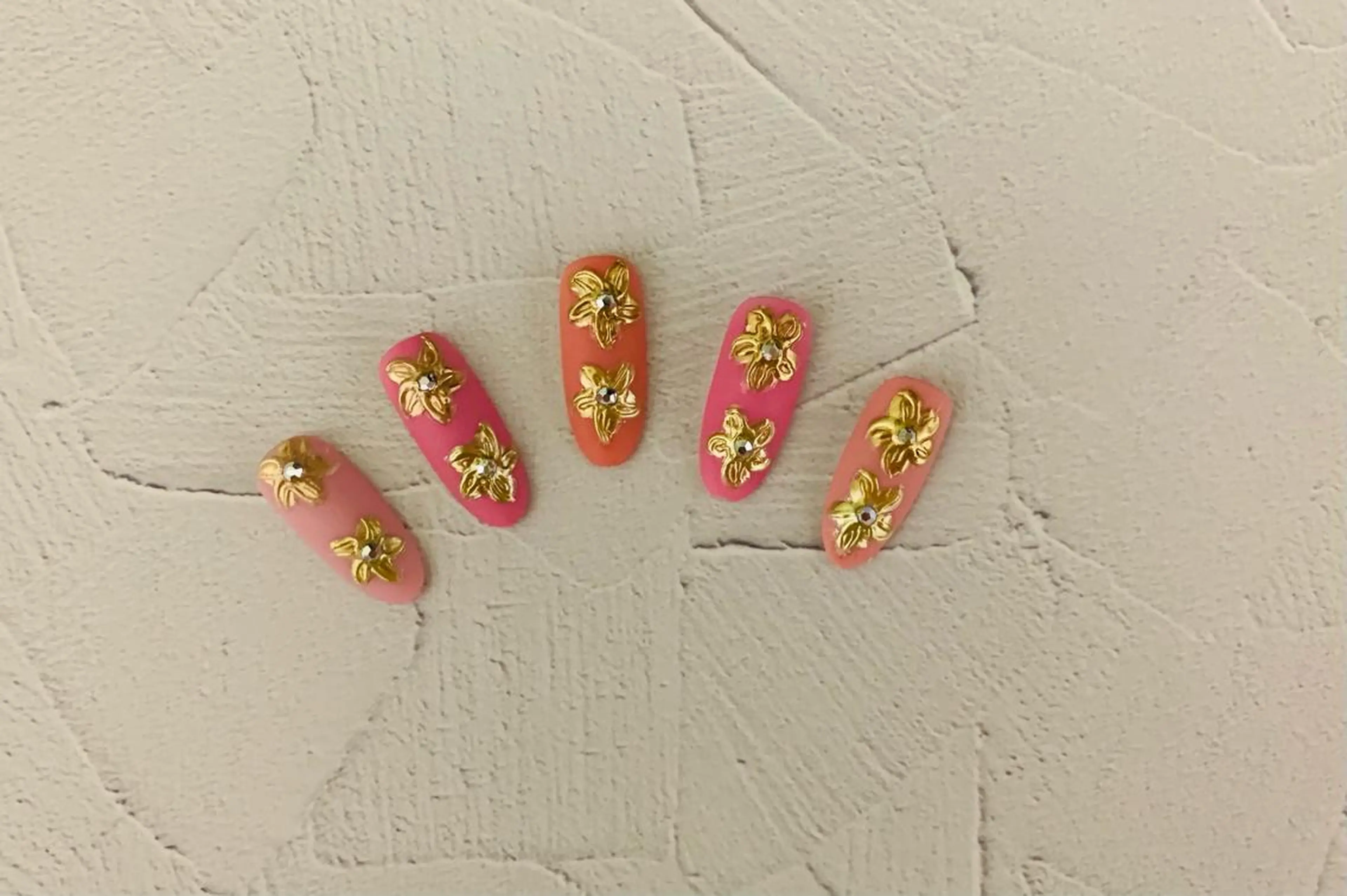 ネイル フットネイル ゴールド ニュアンスネイル ネイルチップ noheanail YONEDAのネイルデザイン