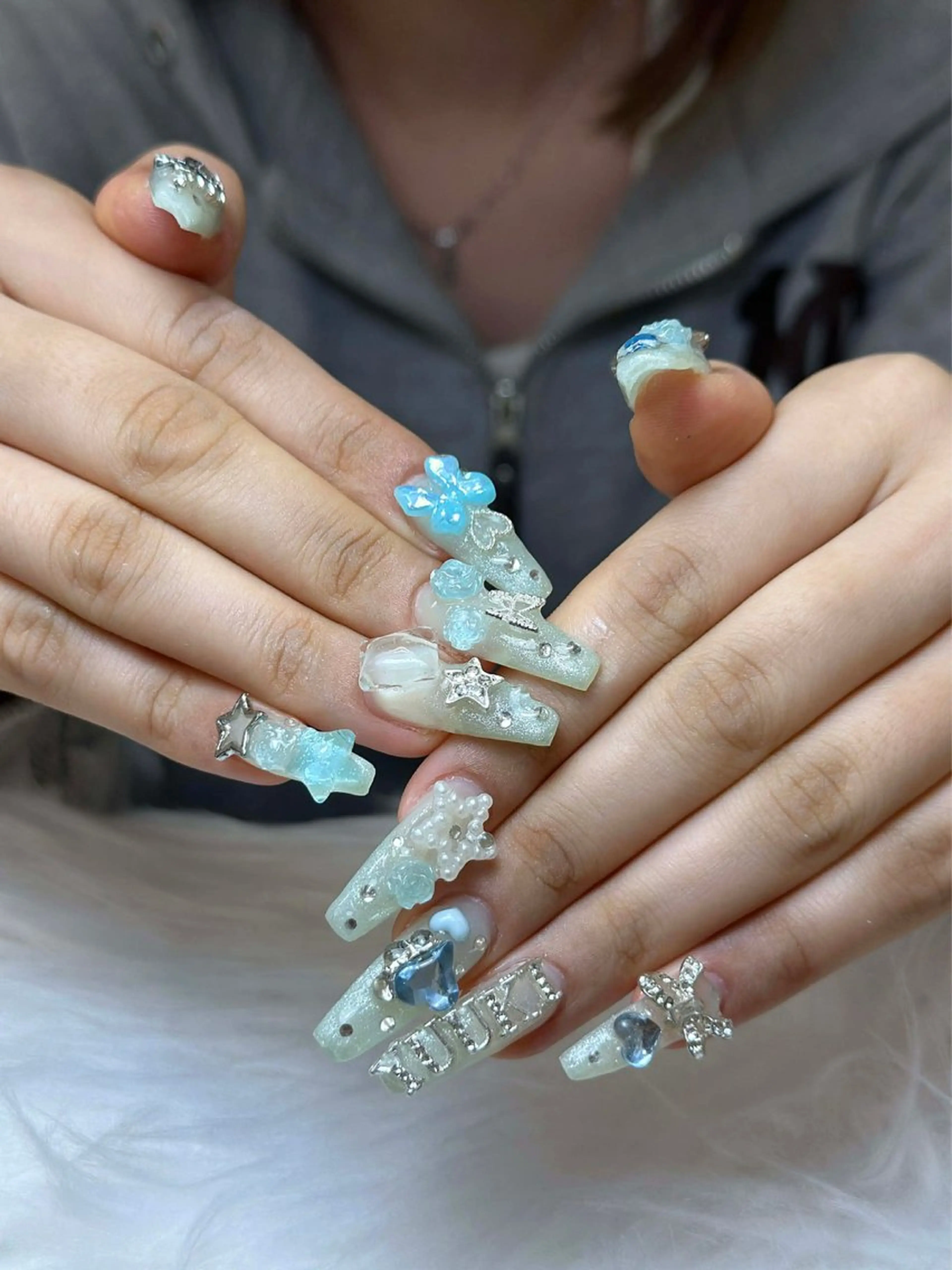 ネイル アートネイル ジェルネイル ニュアンスネイル シンプルネイル ハンドネイル Nie Nail Shinokuboのネイルデザイン