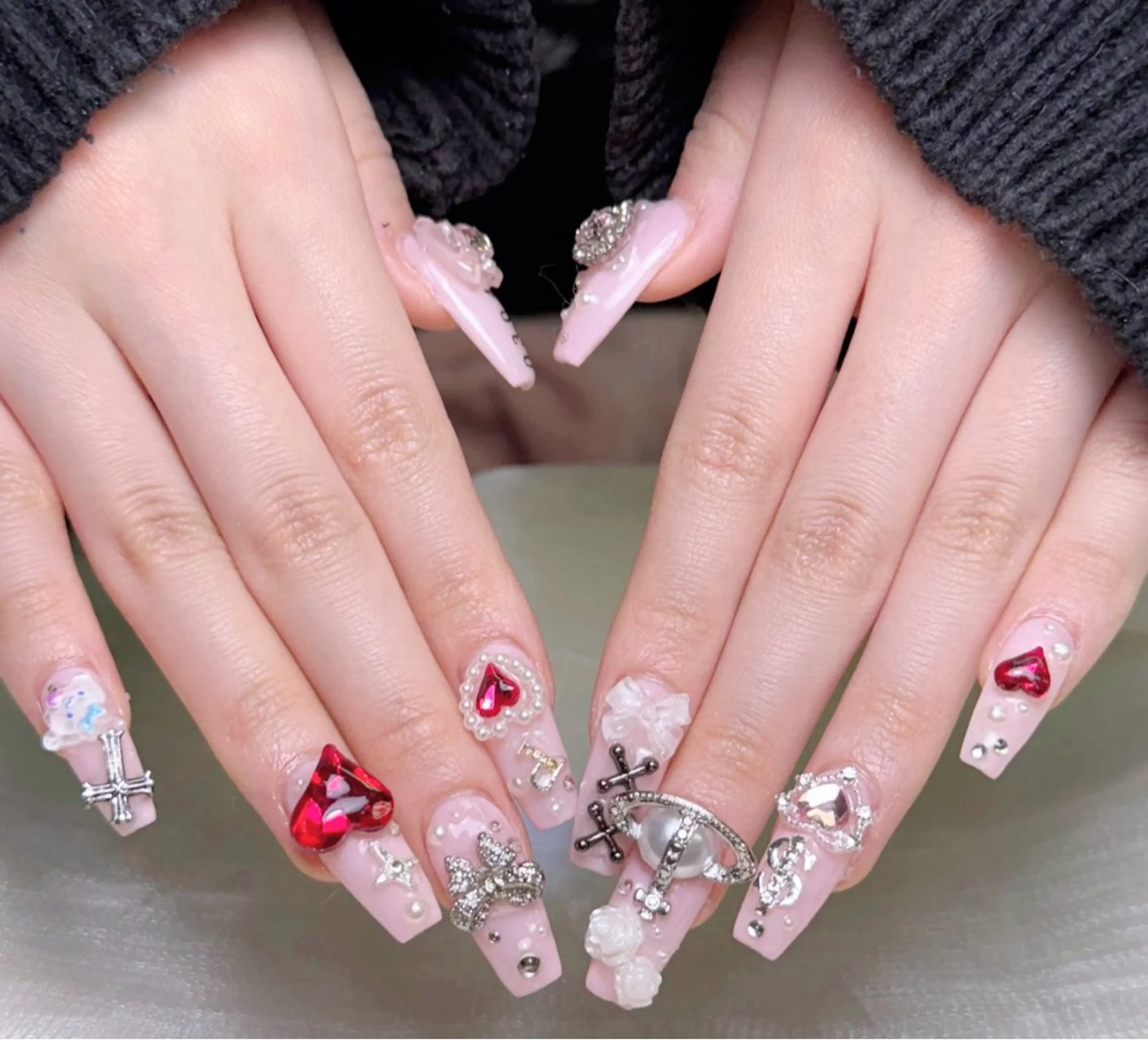 ネイル オーロラネイル フットネイル フレンチネイル ジェルネイル ガラスフレンチ ハンドネイル ╹◡╹Mimoミモ Eye&Nailのマツエク・マツパデザイン