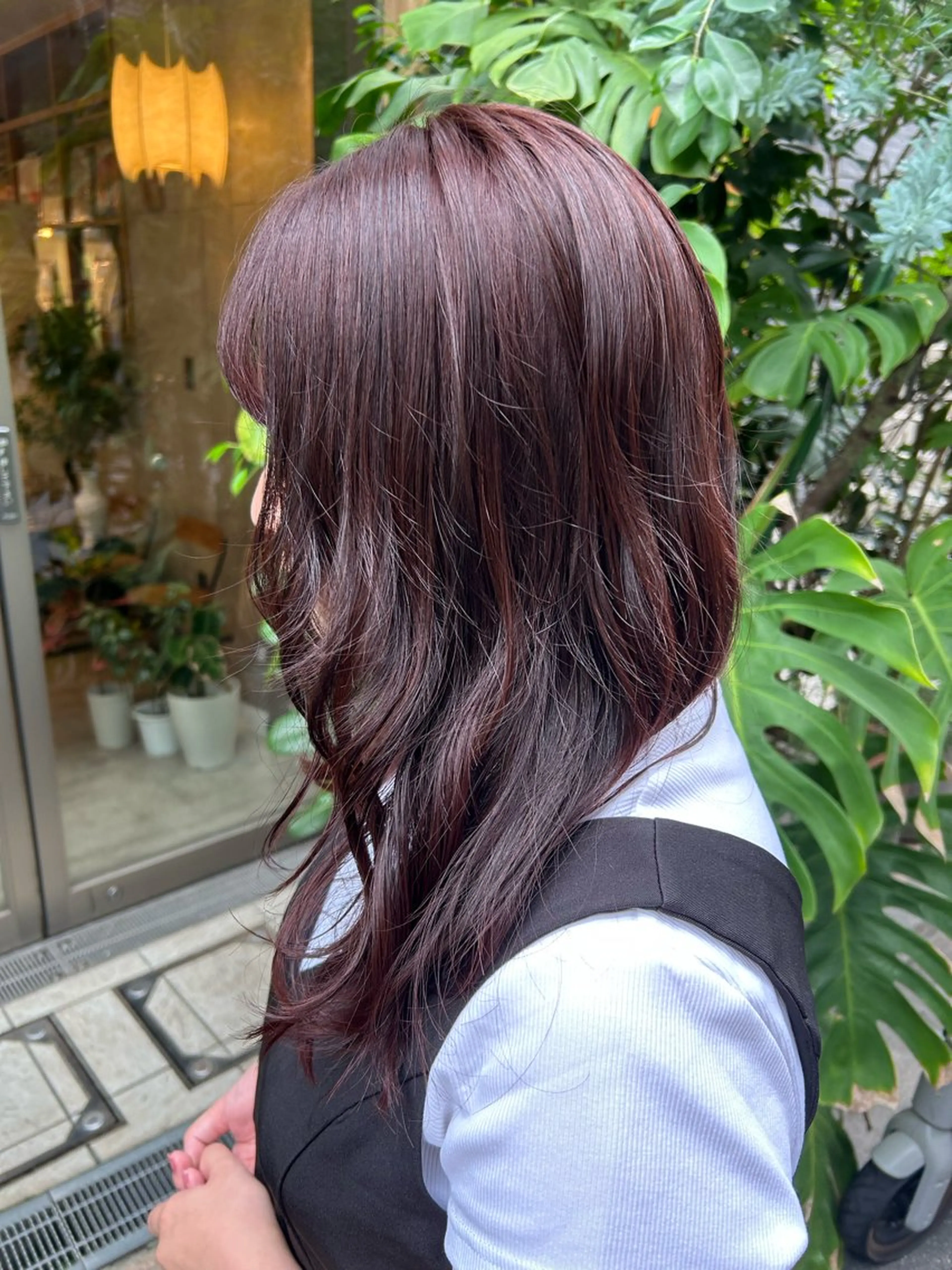 セミロング アワタケ リンのヘアスタイル