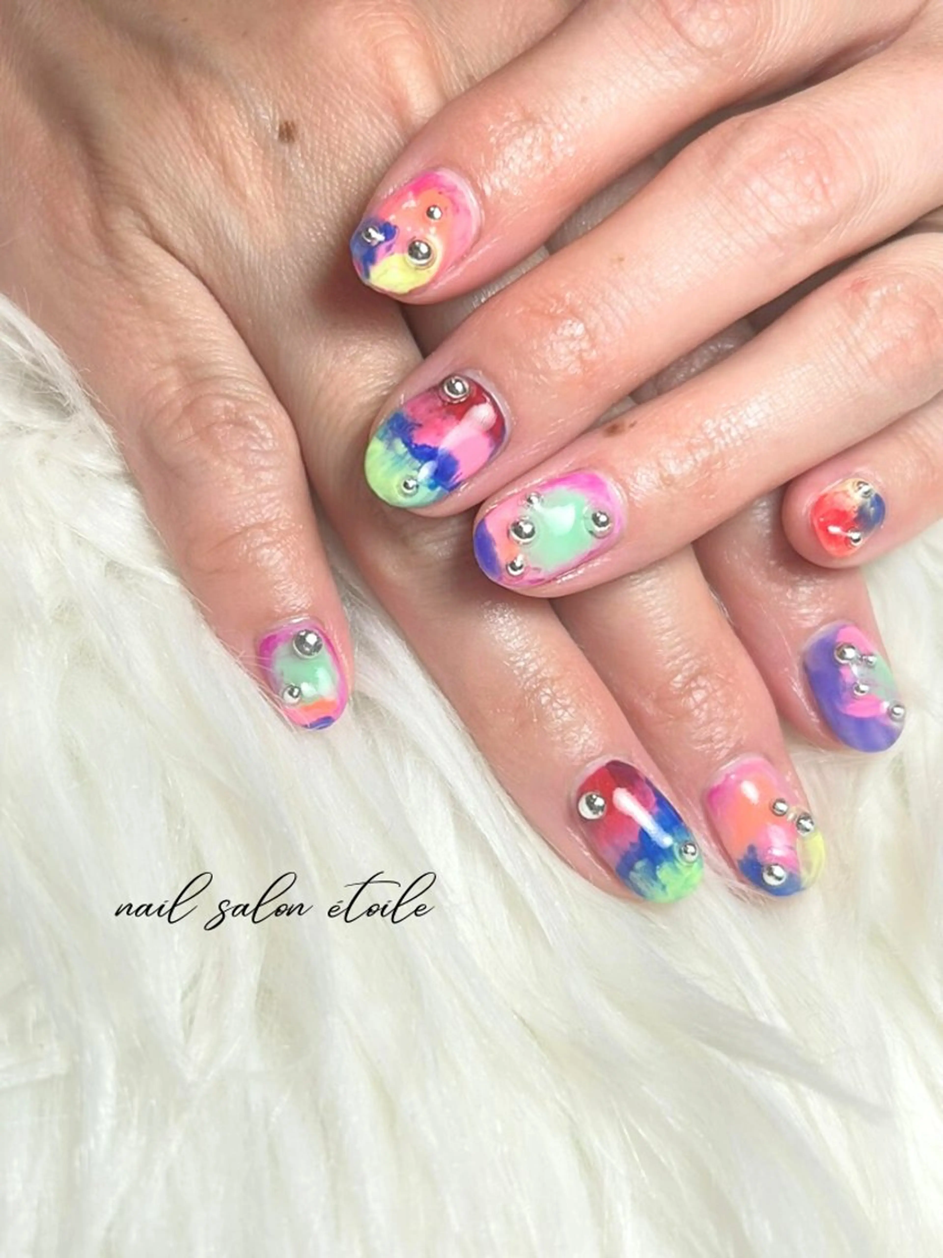 ネイル 持ち込み ニュアンスネイル シルバー ハンドネイル nail salon étoileのネイルデザイン