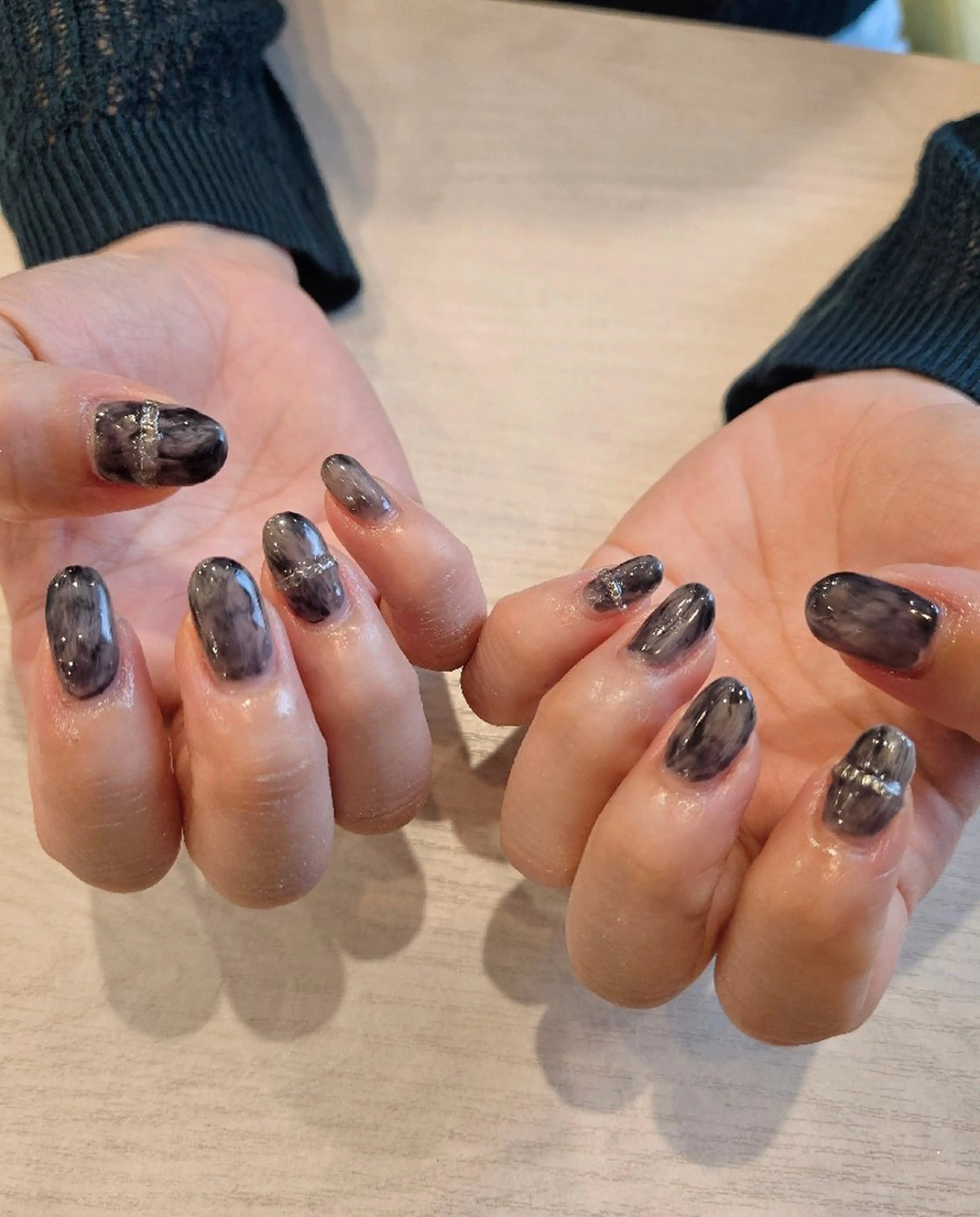 ネイル ハンドネイル 関口 友菜のヘアスタイル