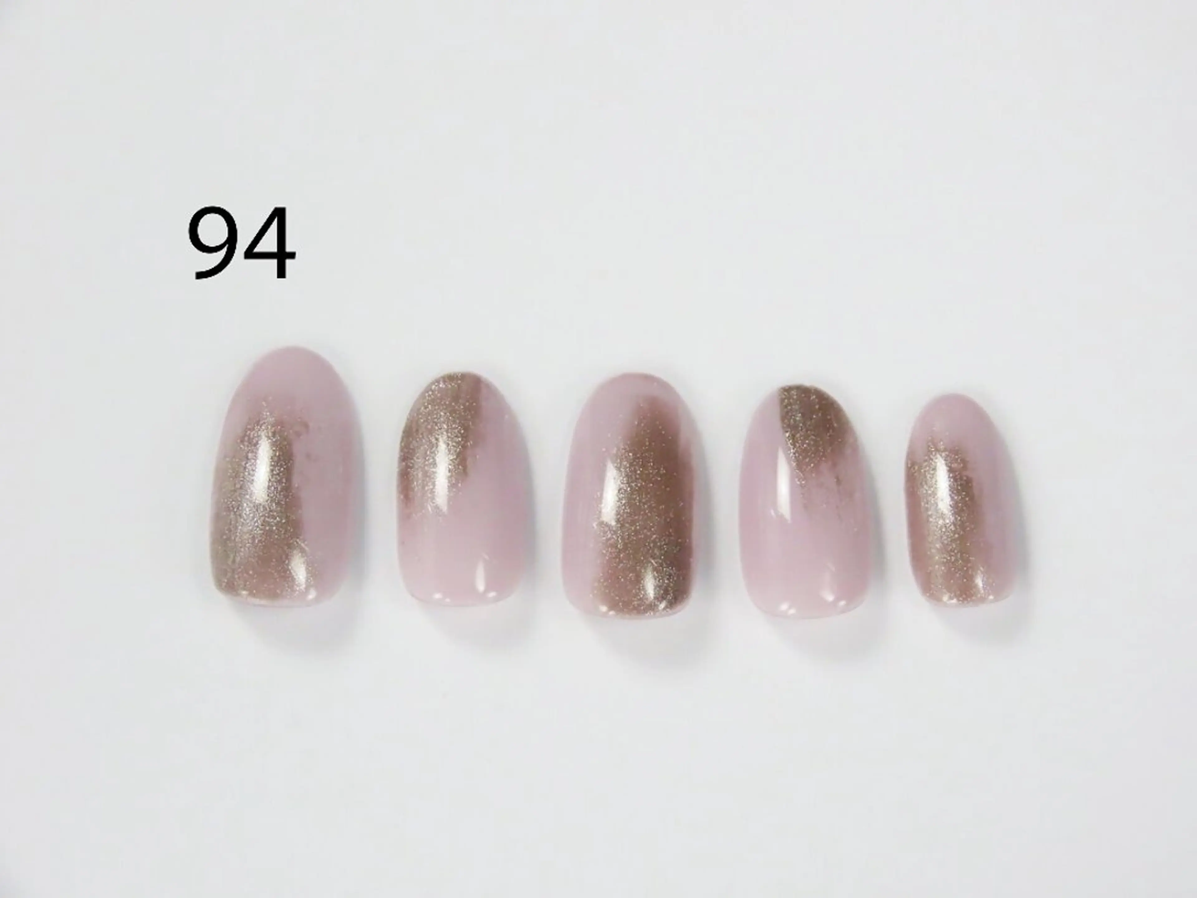 ネイル Maum 新潟店のマツエク・マツパデザイン