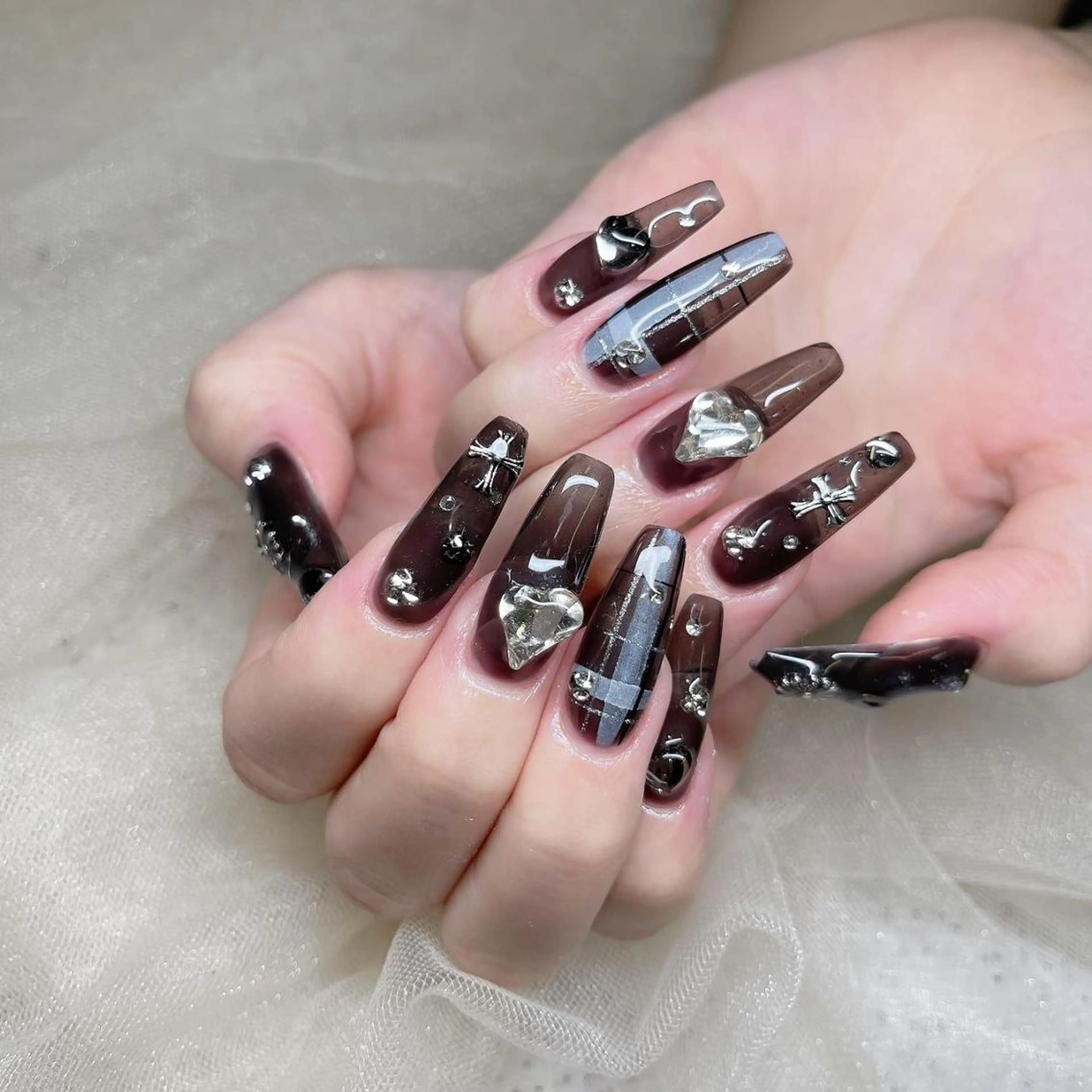 ネイル ハンドネイル Queens ゲンのネイルデザイン