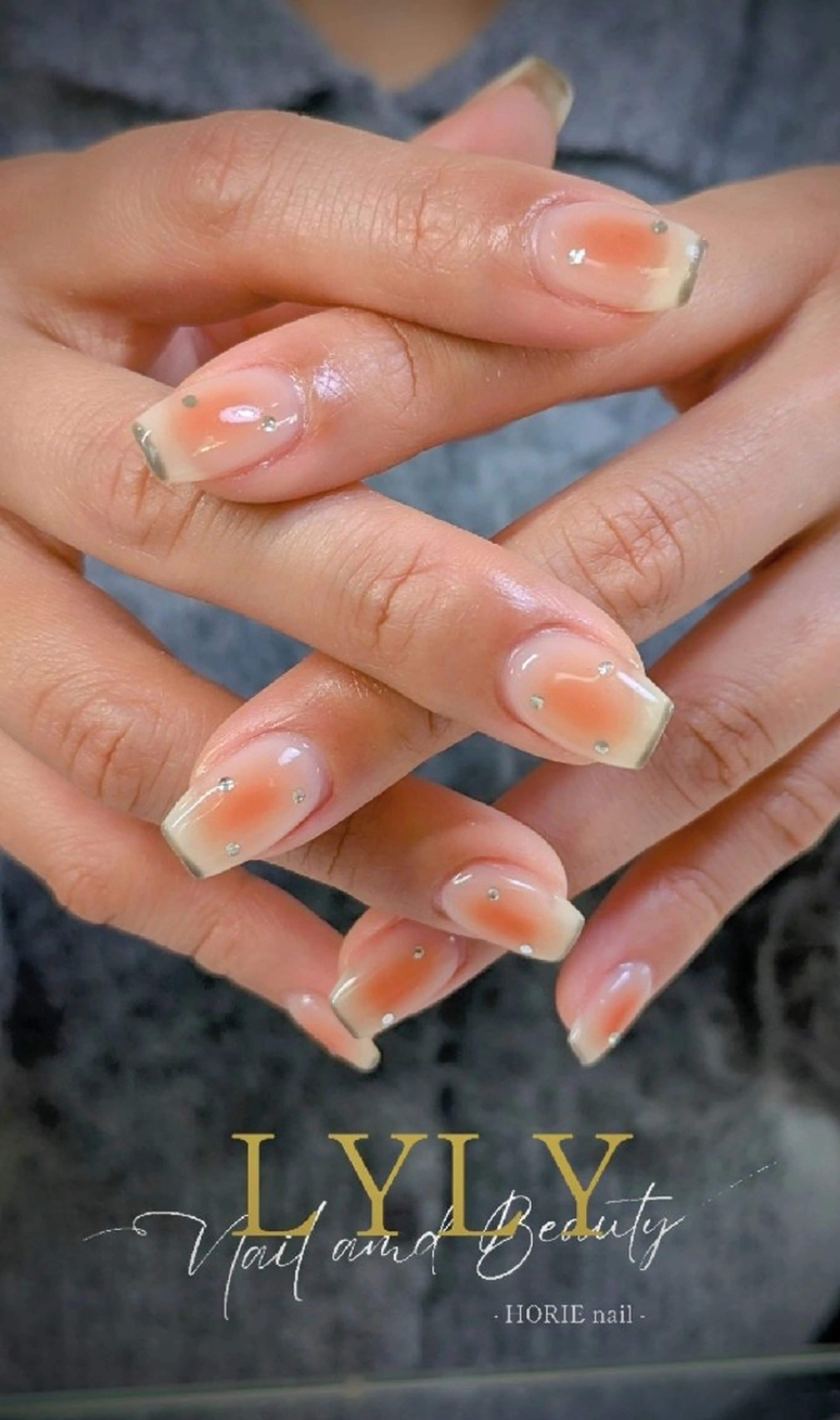 ネイル チークネイル LYLY ✾ai✾のネイルデザイン