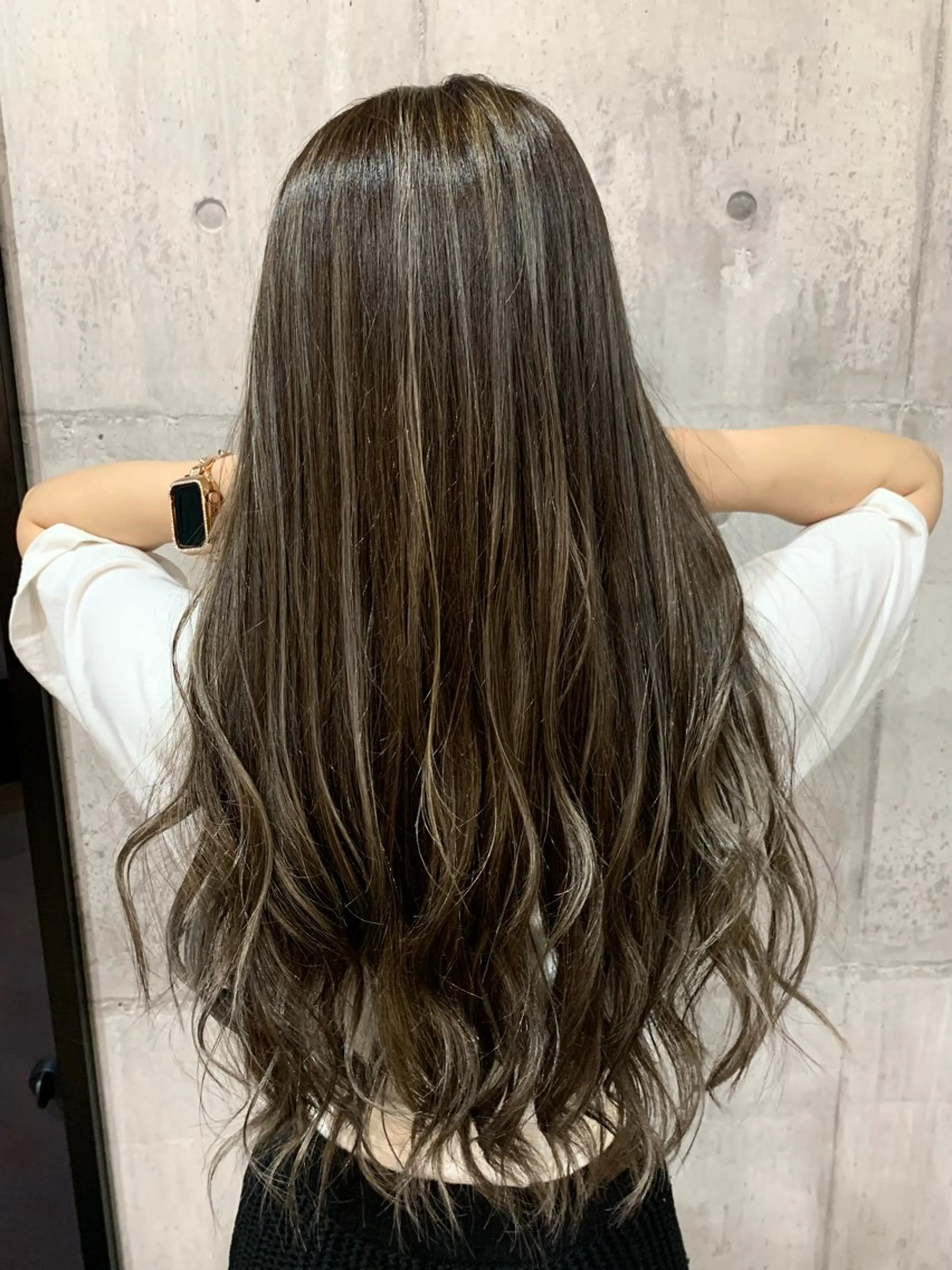 ロング カット ヘアカラー Welila by haku所属・yoshihara yuukiのヘアスタイル