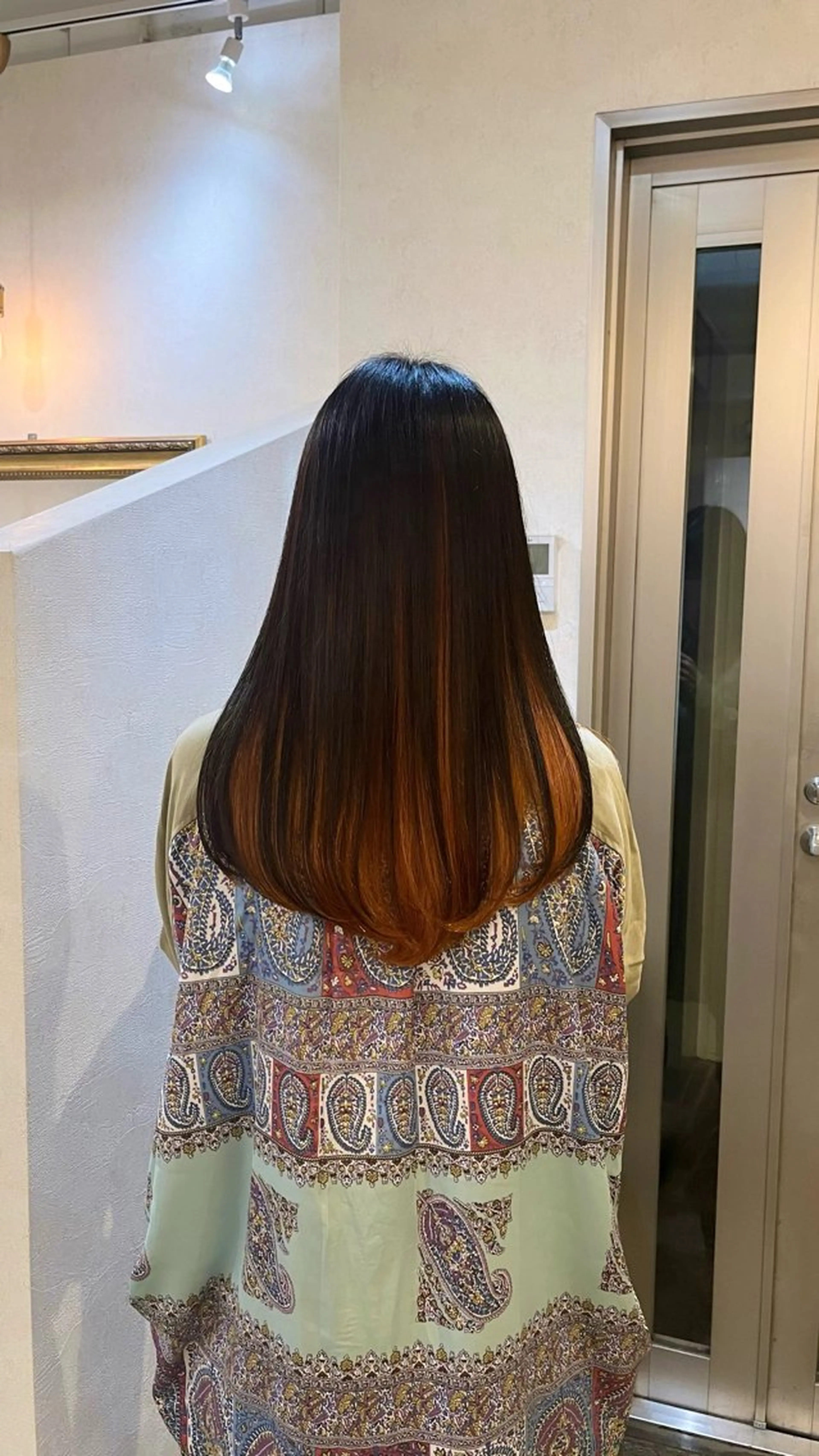 ロング カラー ブリーチ オレンジ カット ヘアカラー トリートメント 🎀RUI/髪質改善 /美髪矯正/艶カラーのヘアスタイル