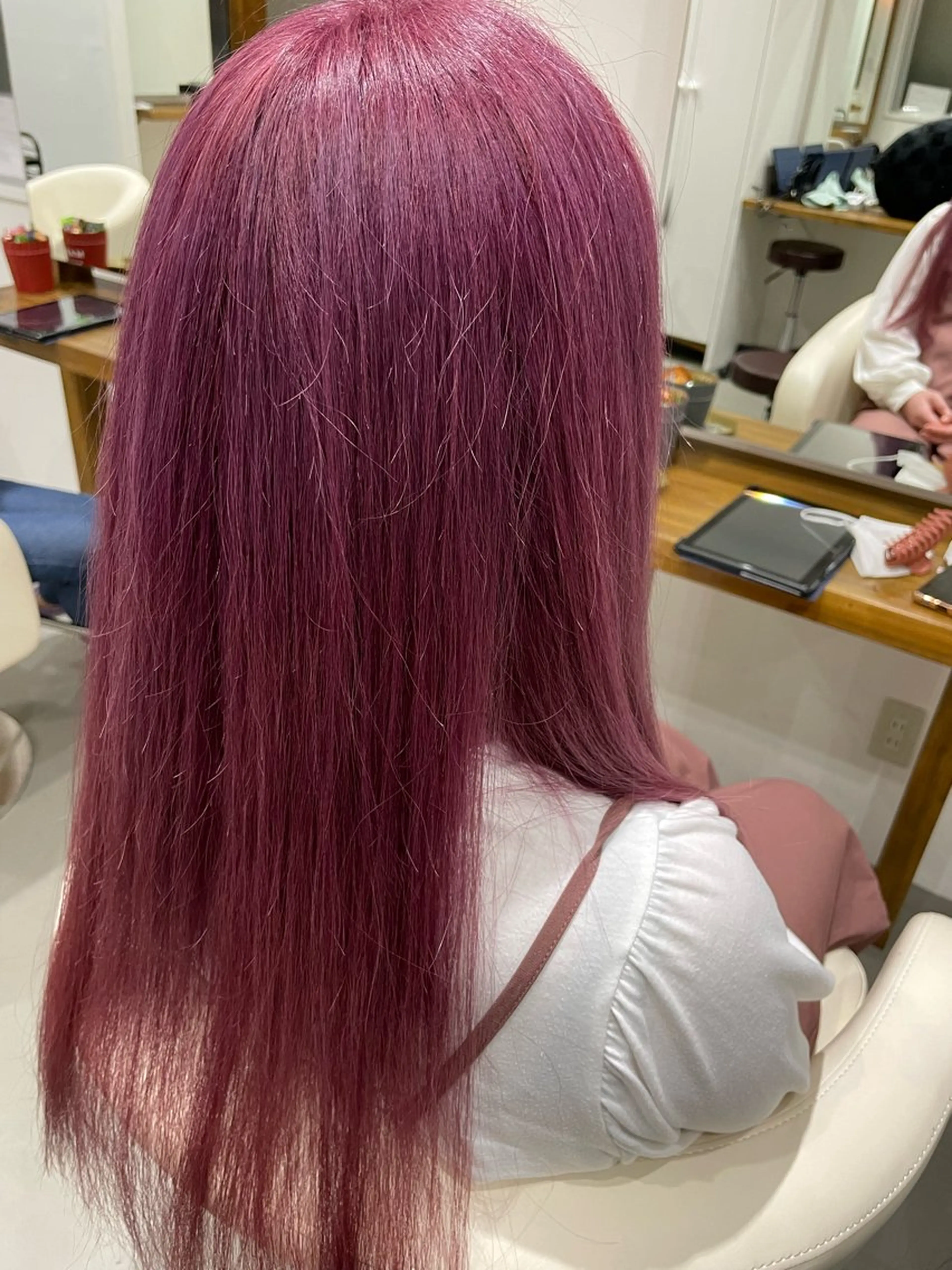 ロング カラー ブリーチ ピンクカラー 🎨 SHIORI🥀のヘアスタイル