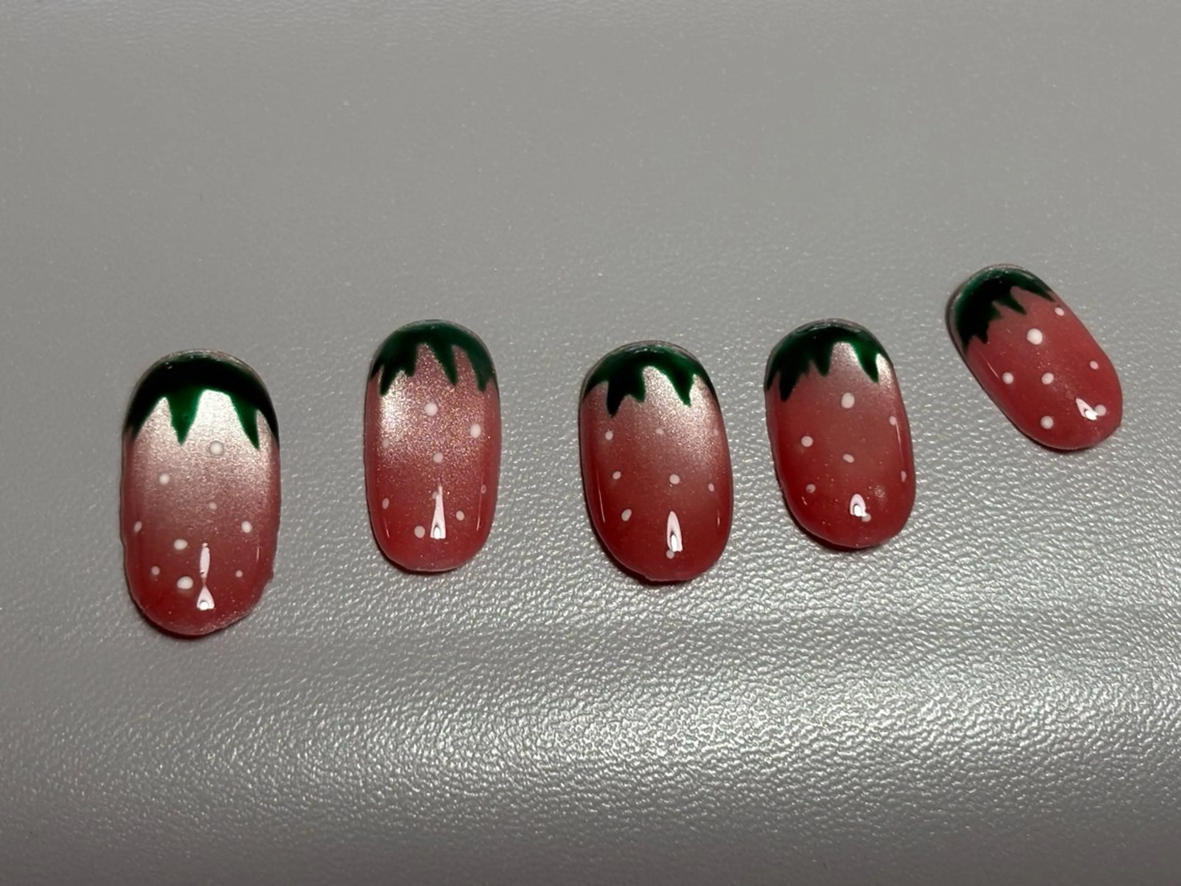 春限定 いちごネイル🍓✨の写真