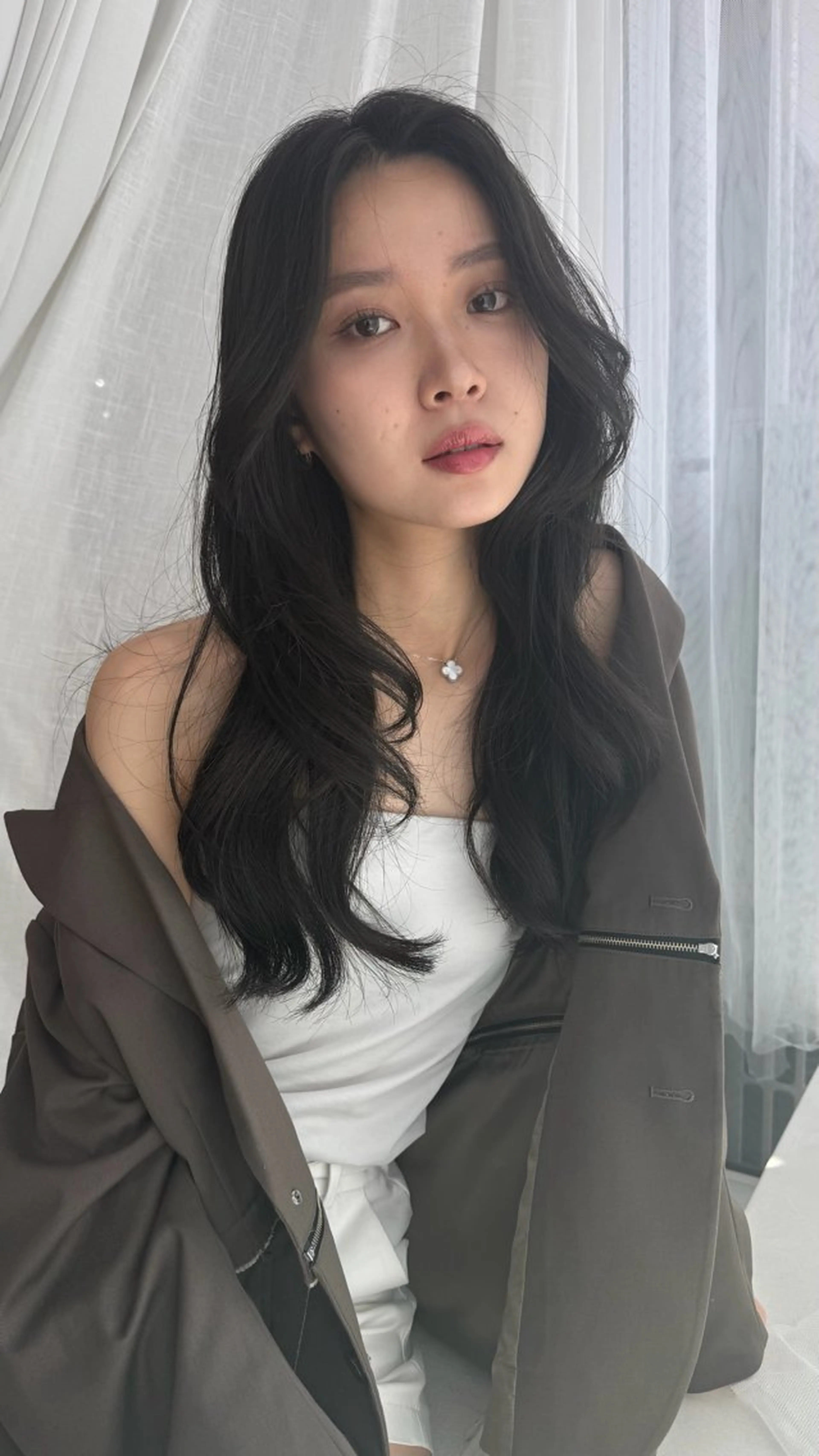 ロング ブリーチなしベージュ レイヤーカットはるかのヘアスタイル