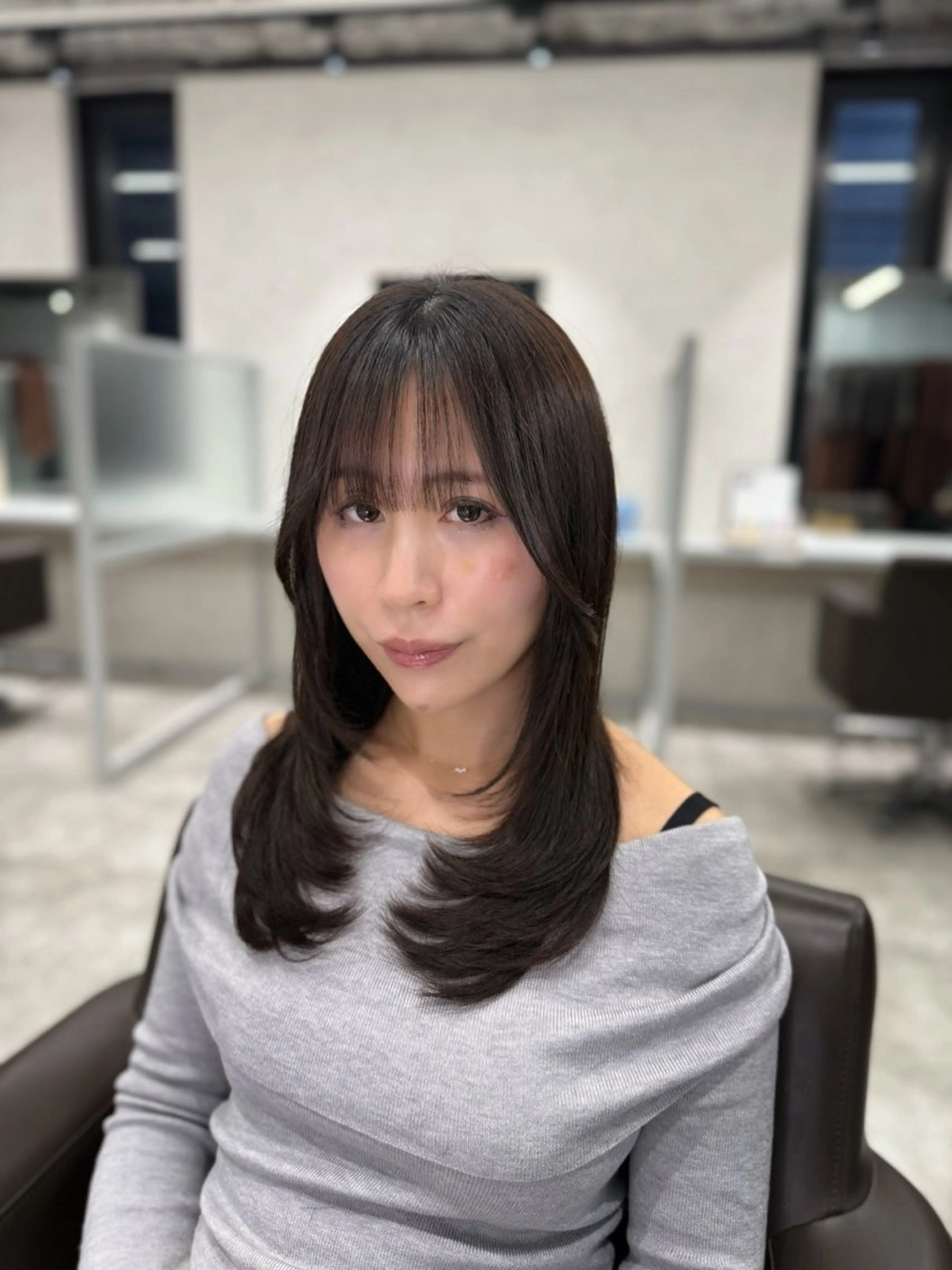 ロング レイヤーカット 小顔カット 大阪梅田 稲葉利也斗のヘアスタイル