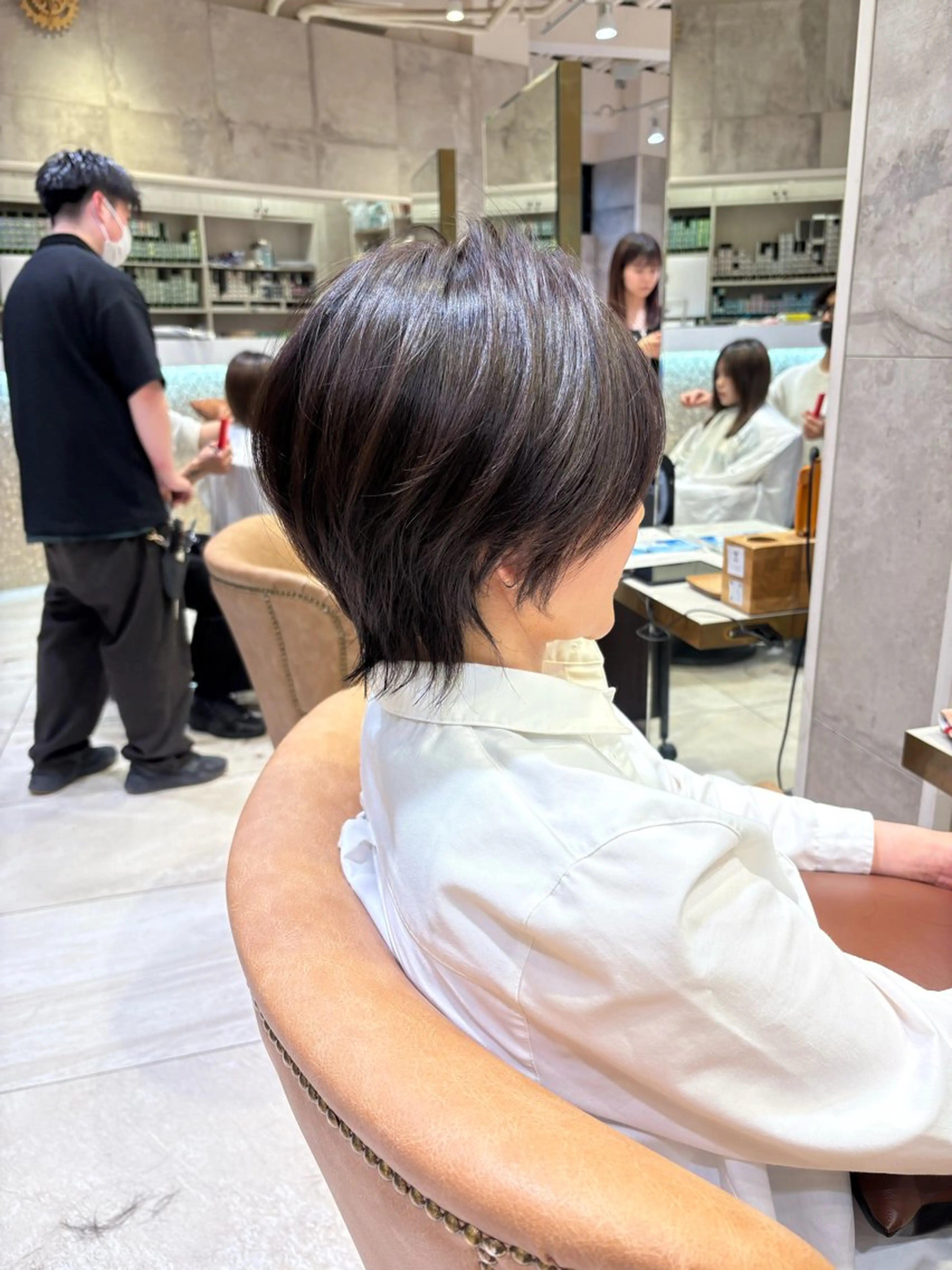 ショート カラー カット ヘアカラー ヘッドスパ かなる 🐾のヘアスタイル