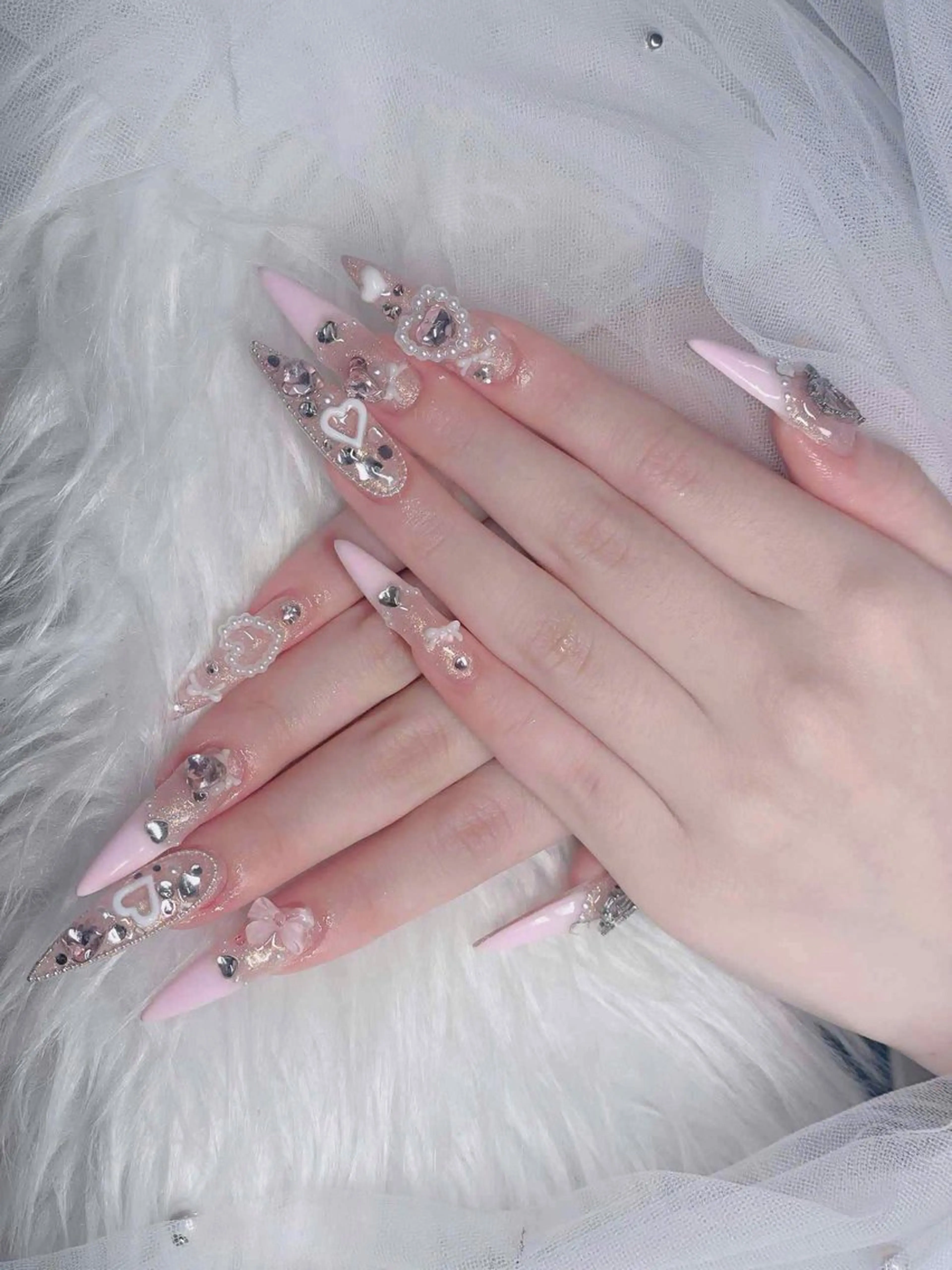 ネイル オーロラネイル フレンチネイル ジェルネイル ハロウィン 韓国ネイル ハンドネイル H.baby Nail Salonのネイルデザイン