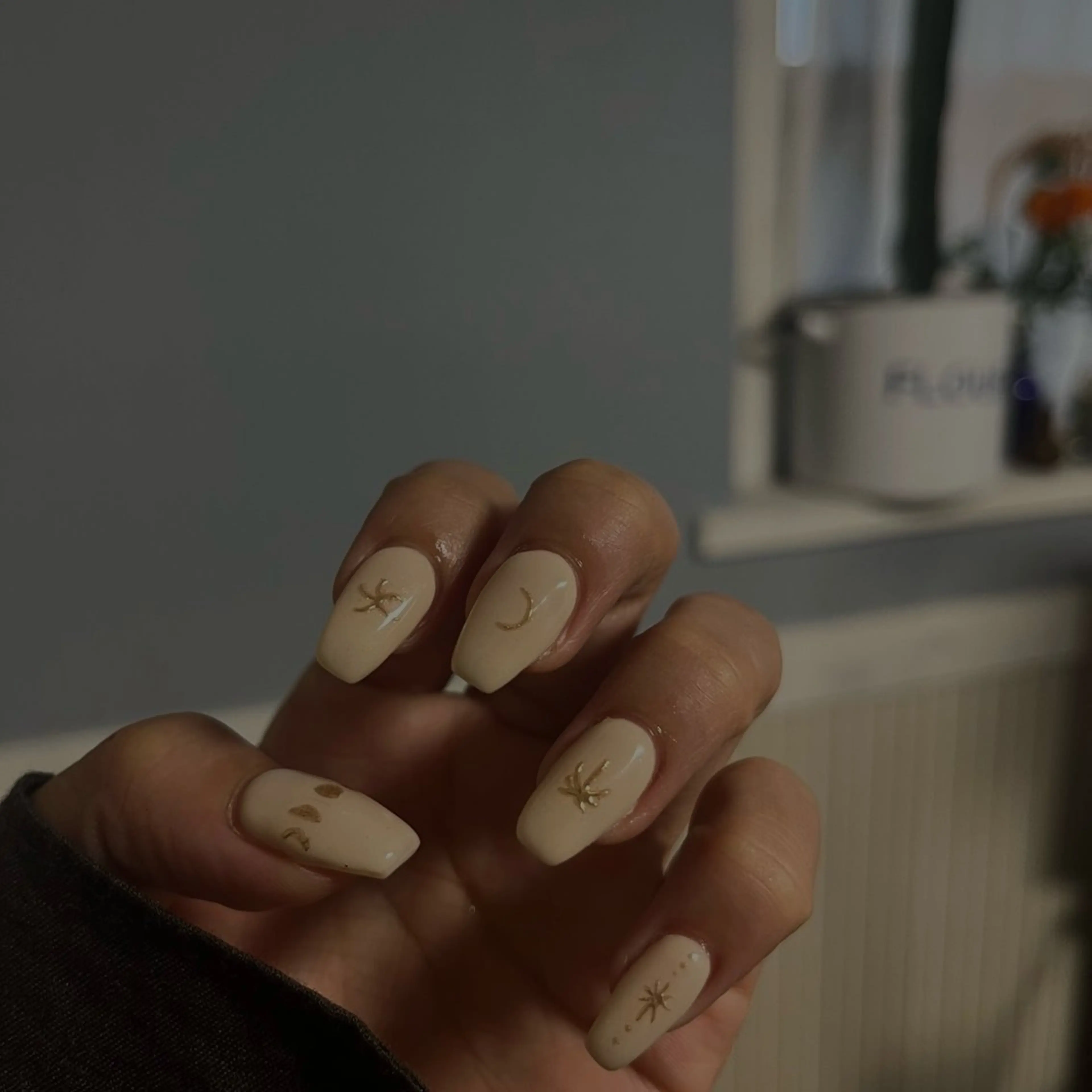 ネイル ハンドネイル 爪塗屋 さんのネイルデザイン