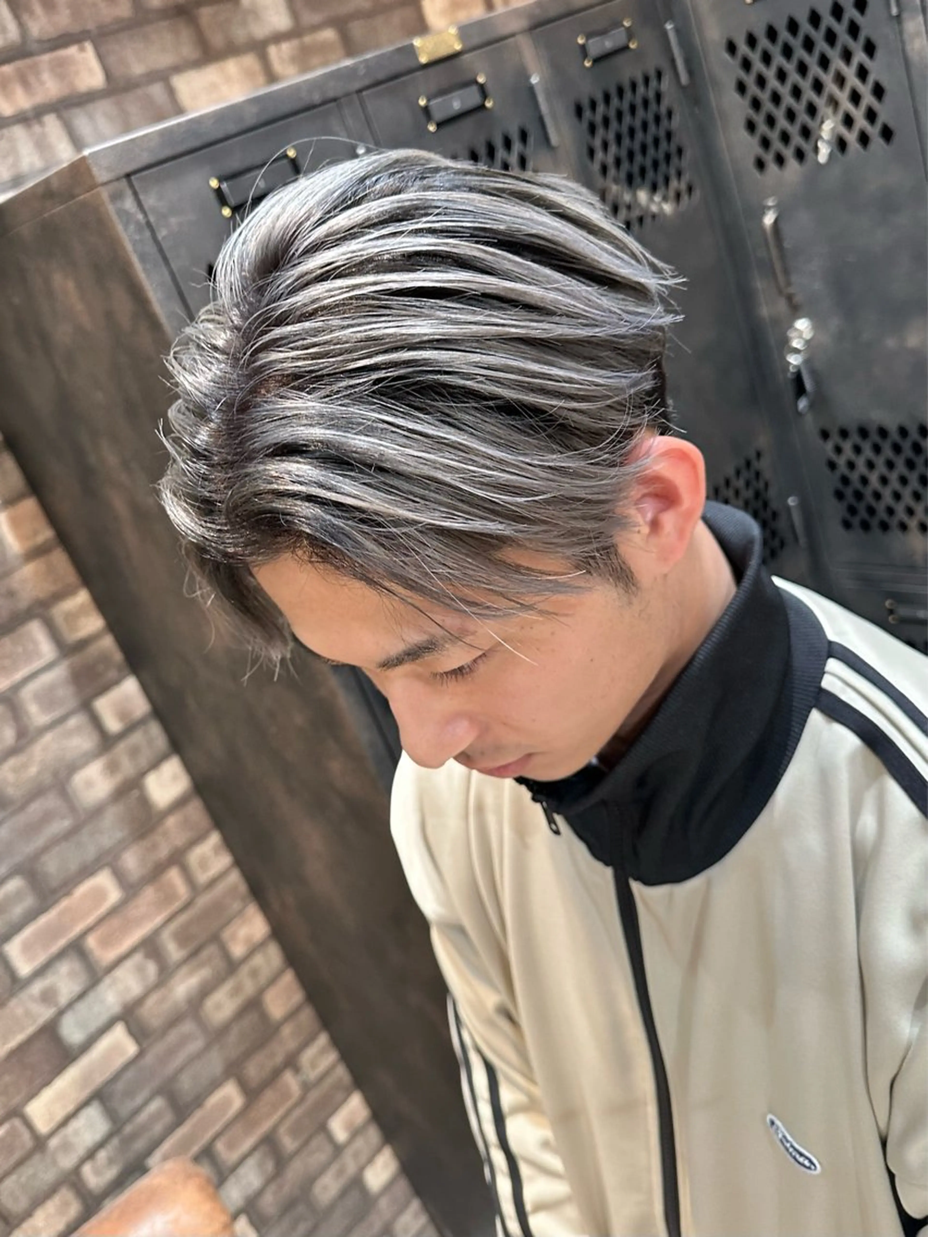 ショート ヘアカラー 🔷ブリーチバレイヤ ージュ🔷飯野達也のヘアスタイル