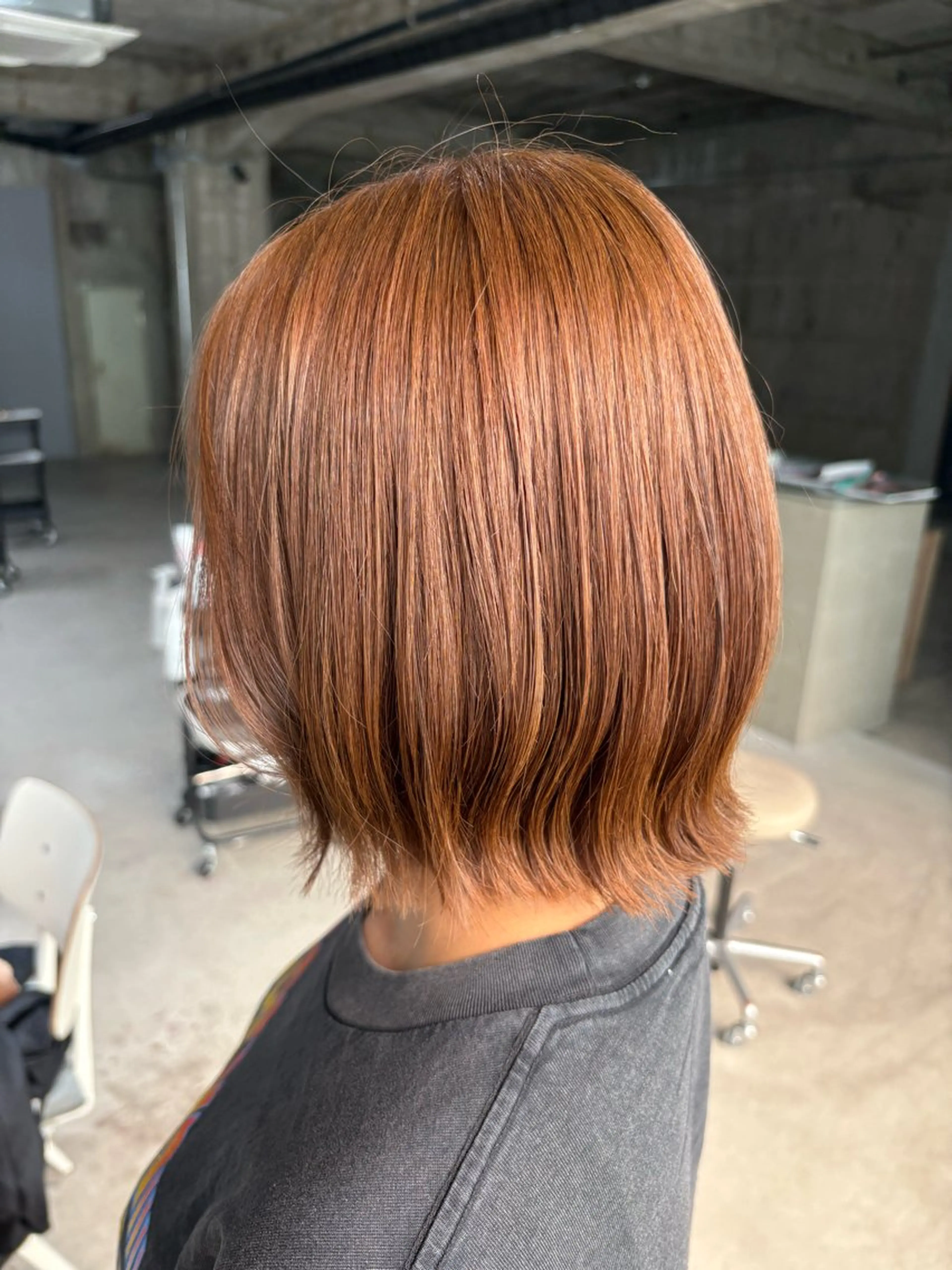 ショート カラー ボブ 外ハネヘア カット ヘアカラー 玉置 七海のヘアスタイル