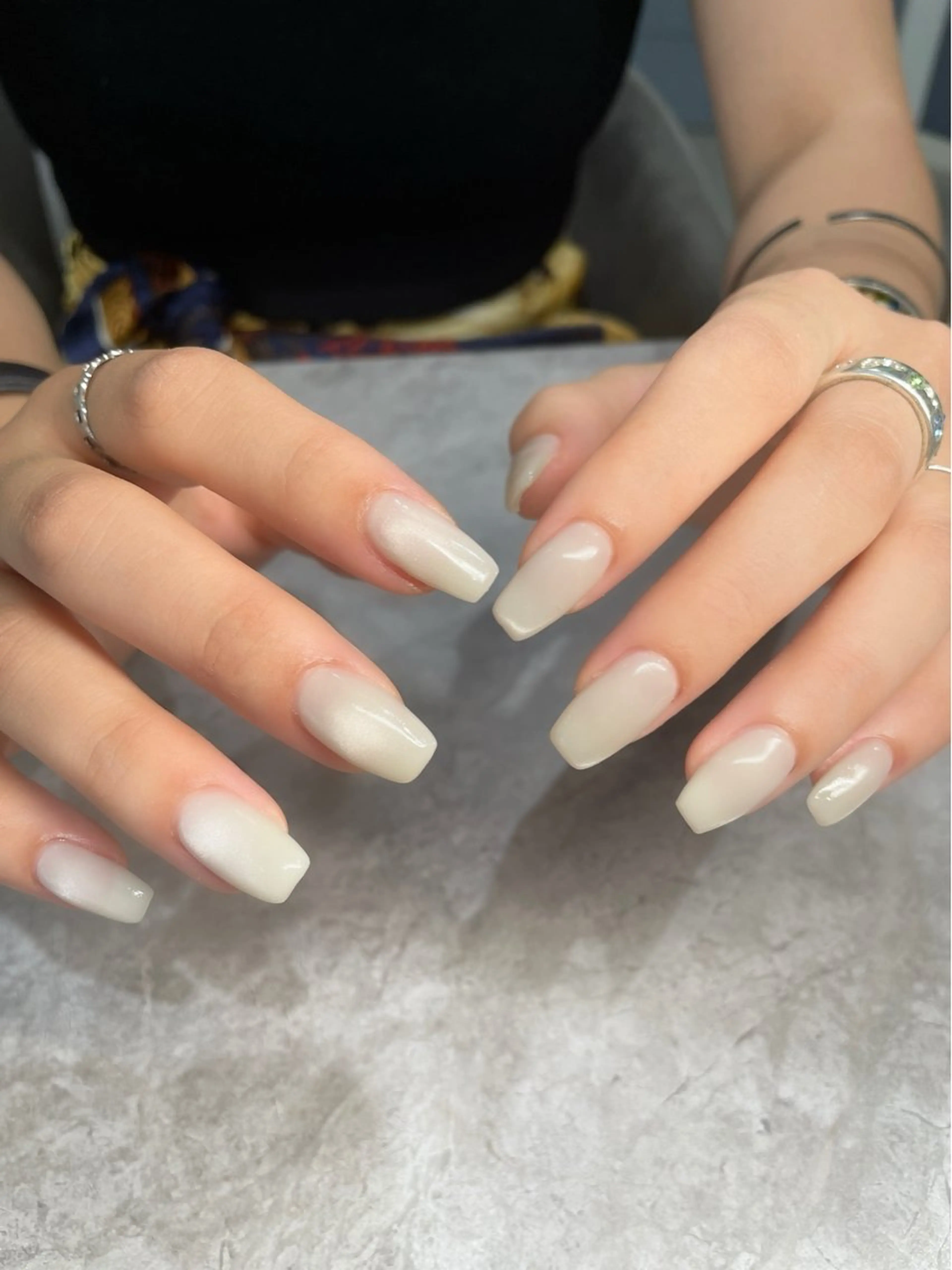 ネイル マグネットネイル マグネットワンカラー ワンカラーネイル ホワイト Nail Salon Lindaのネイルデザイン