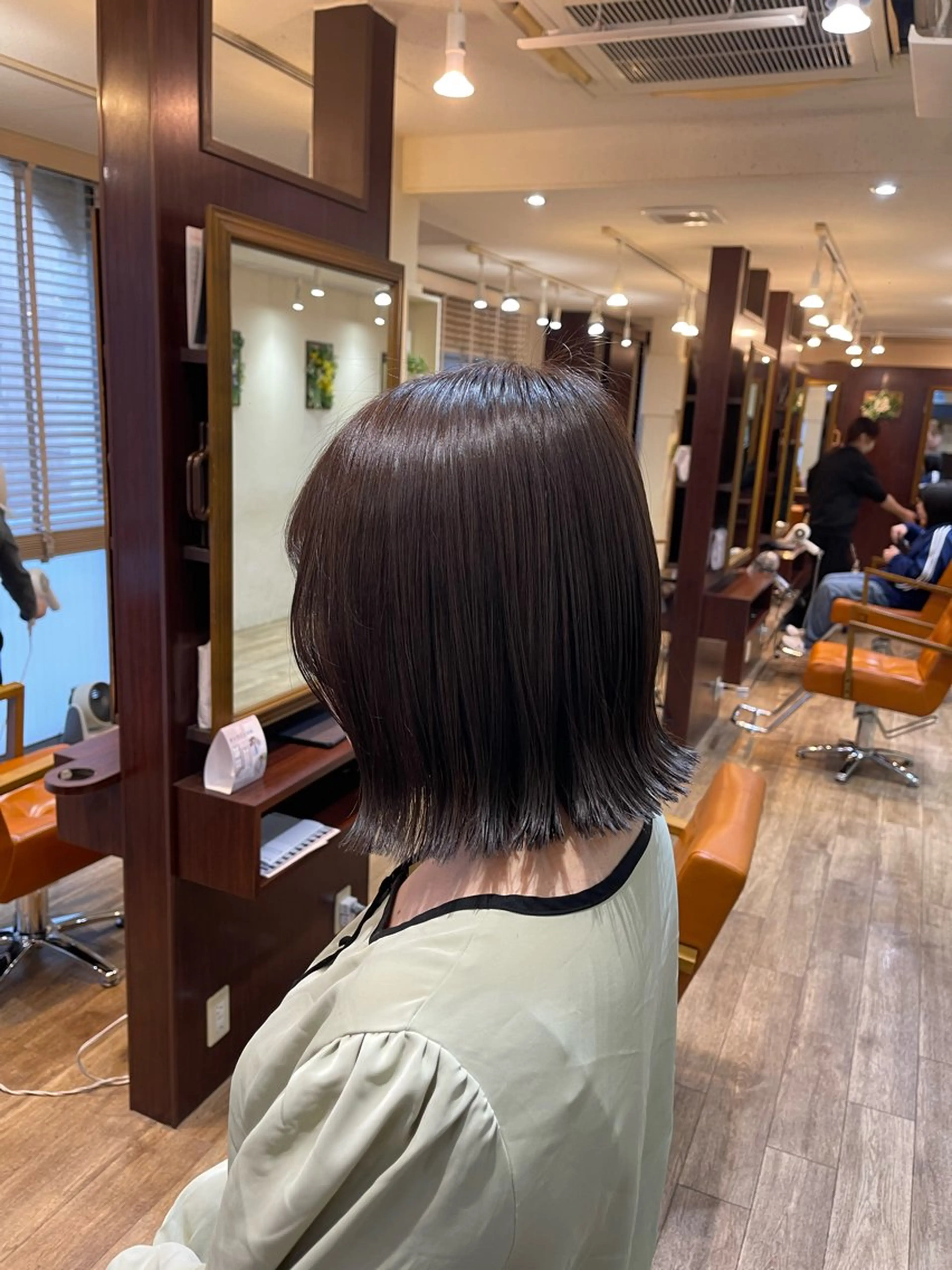 カラー カット ヘアカラー トリートメント envogue ゆりのヘアスタイル