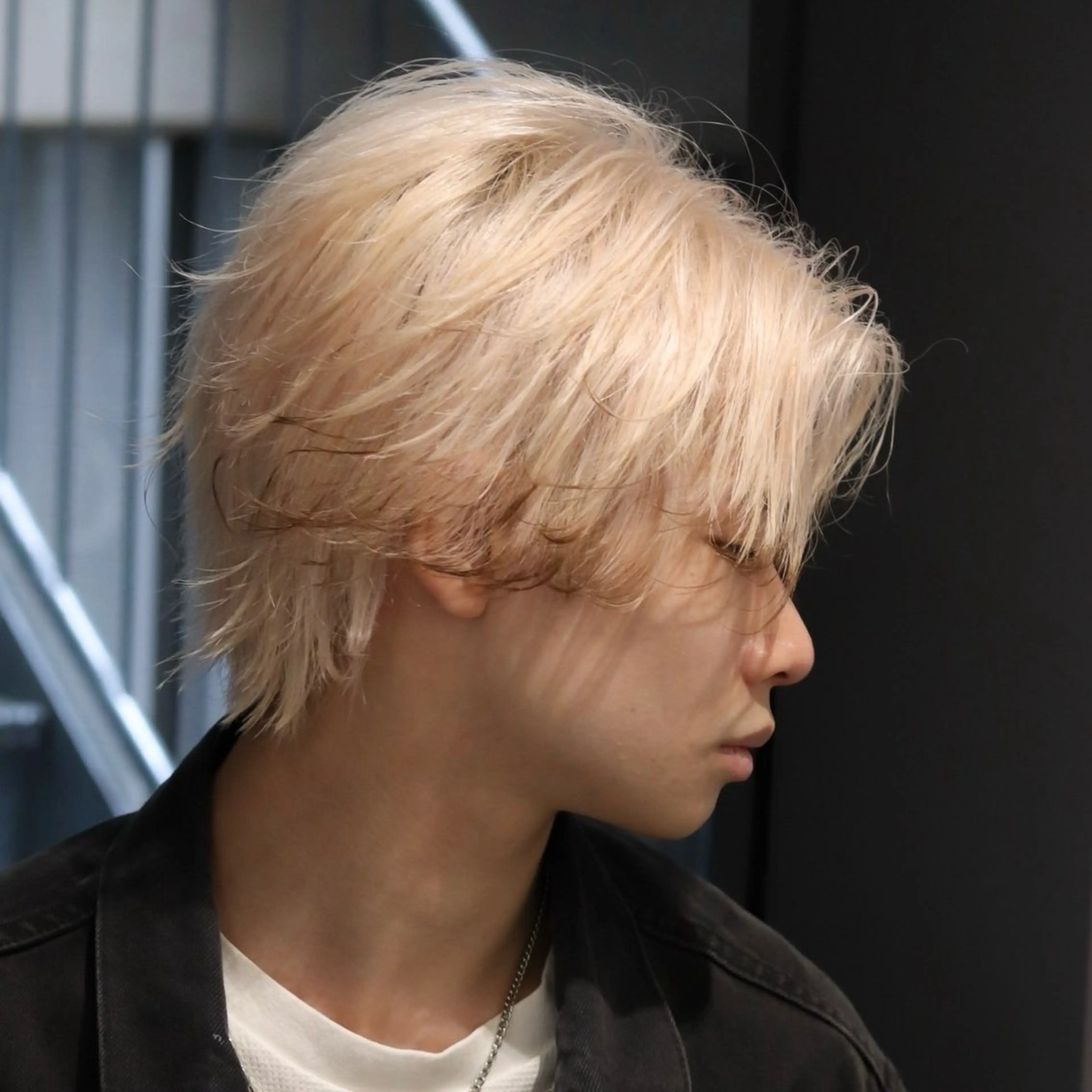 ミディアム カラー メンズ カット ヘアカラー トリートメント 渋谷のブリーチカラー シェフ🧑‍🍳蓮のヘアスタイル