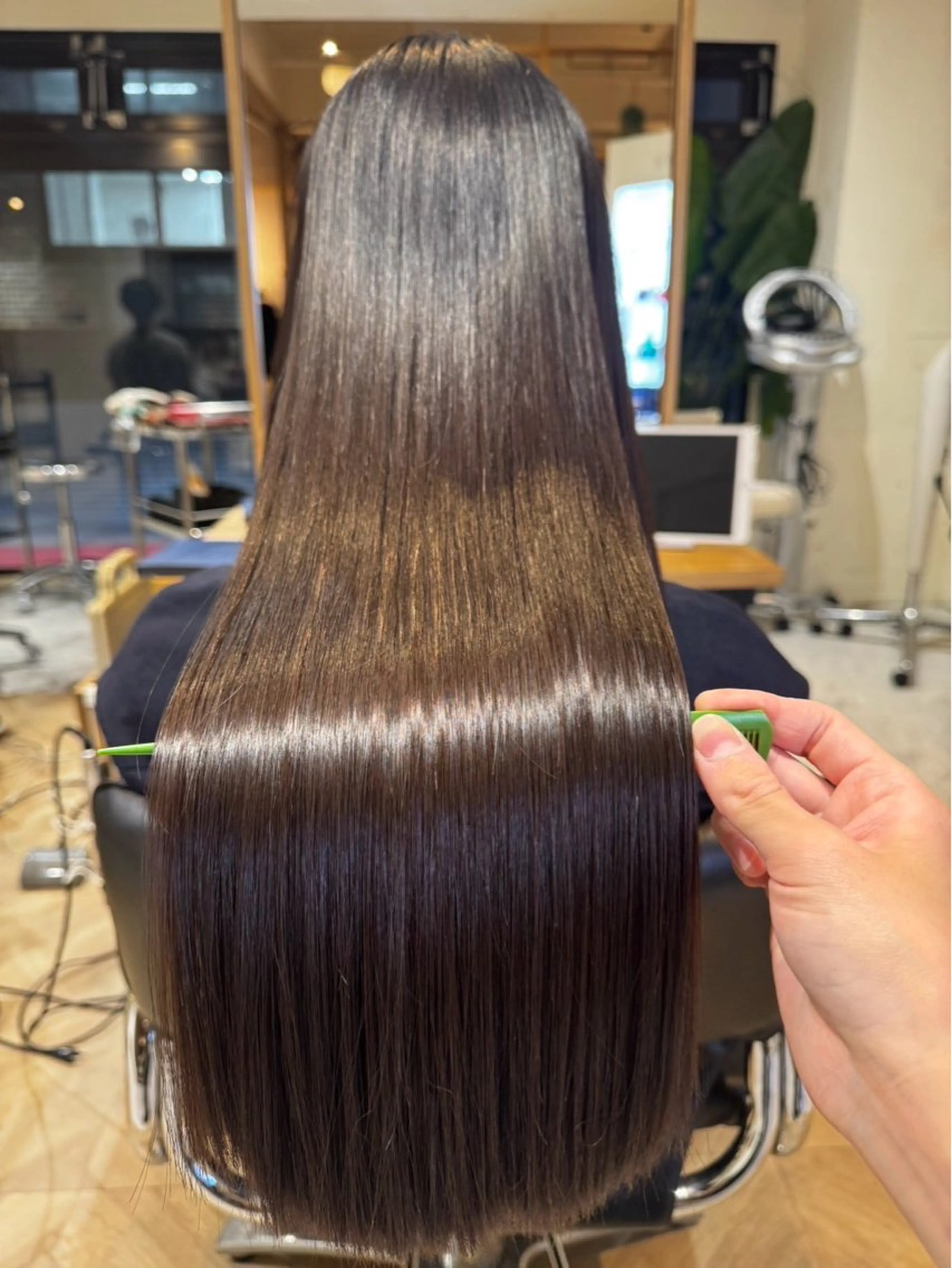 ロング 縮毛矯正 縮毛矯正 鈴木 心花のヘアスタイル