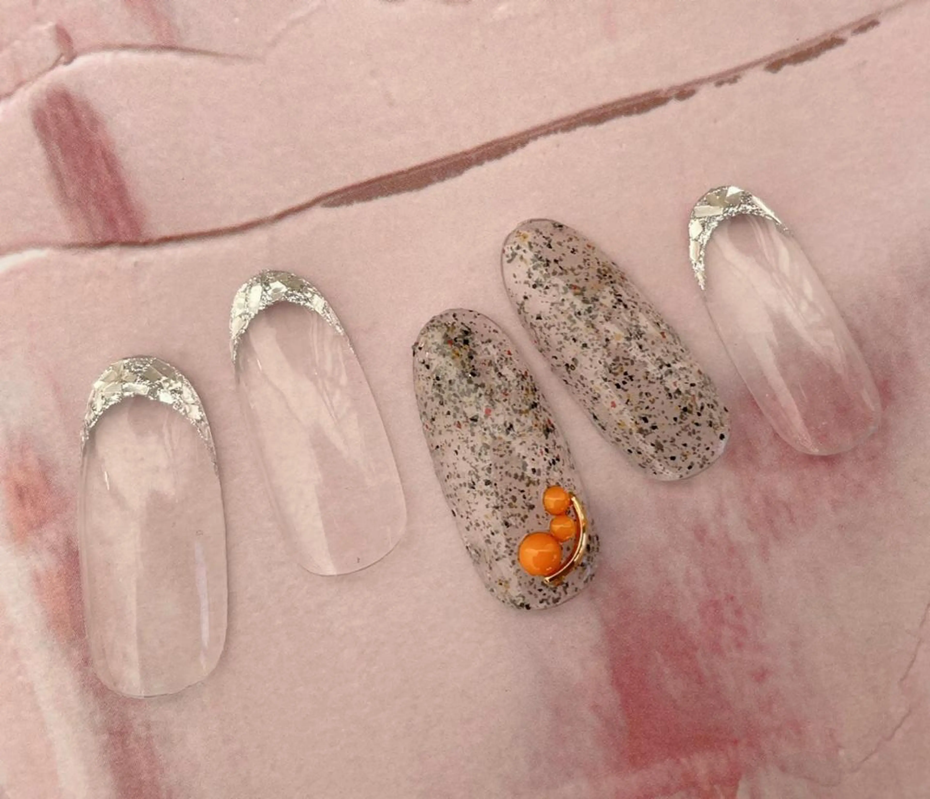 ネイル マツエク・マツパ まつげパーマ ボリュームラッシュ フレンチネイル ジェルネイル ガラスフレンチ ハンドネイル 髙橋 敦子のネイルデザイン