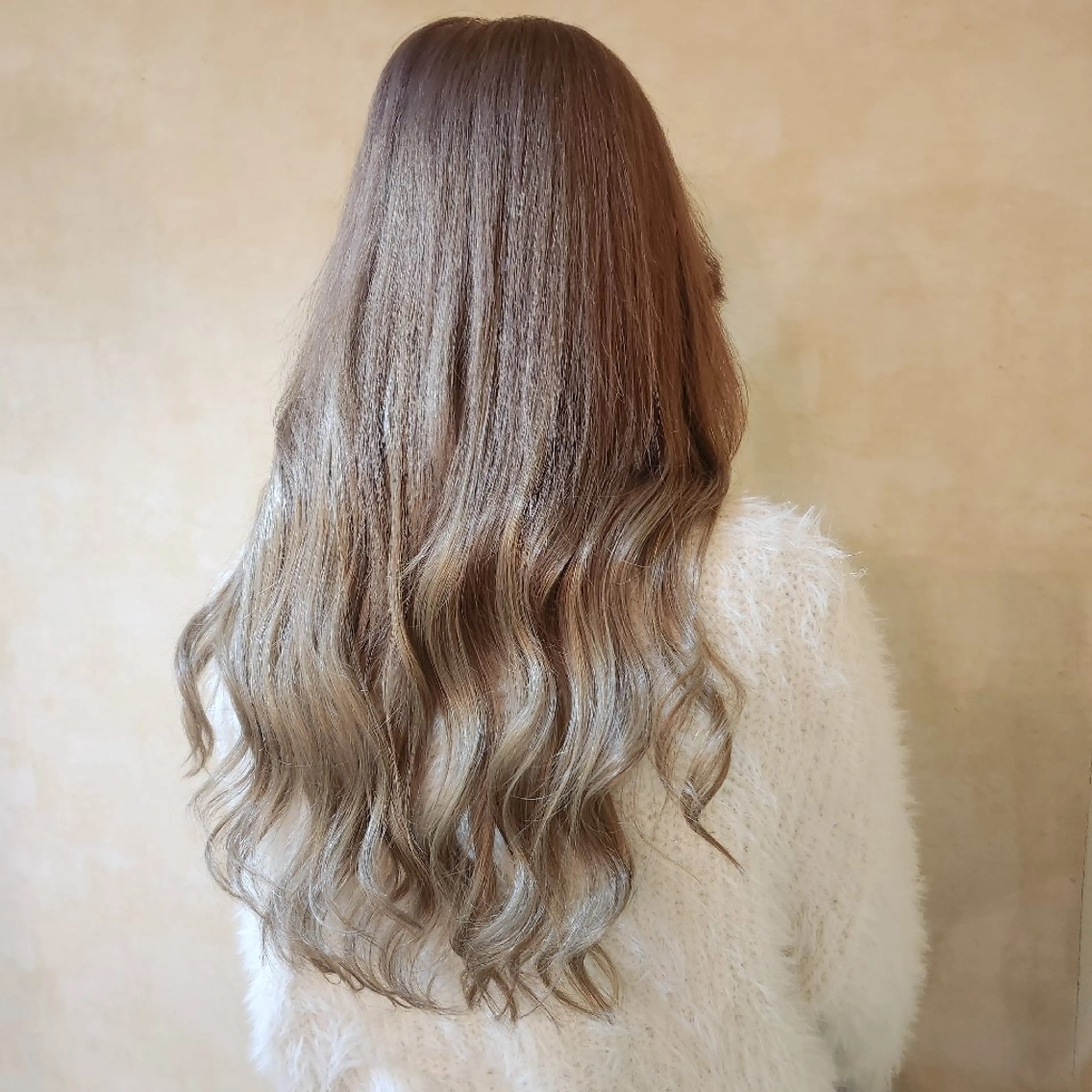 ロング ヘアアレンジ シールエクステ エクステ ロング カット エクステ 田井中 悠紀のヘアスタイル