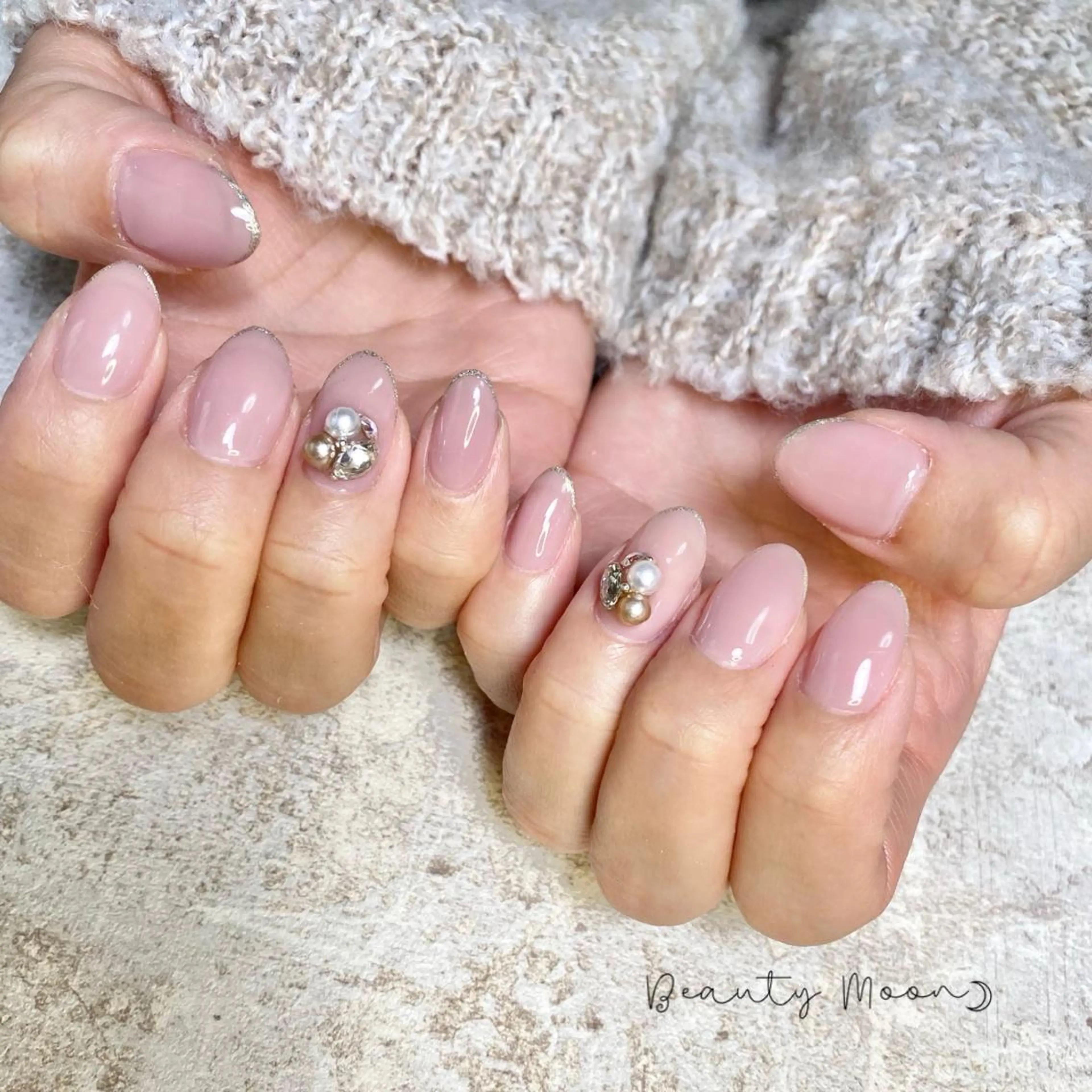 ネイル ラメ(グリッター) ストーンネイル beauty ☪︎moonのネイルデザイン