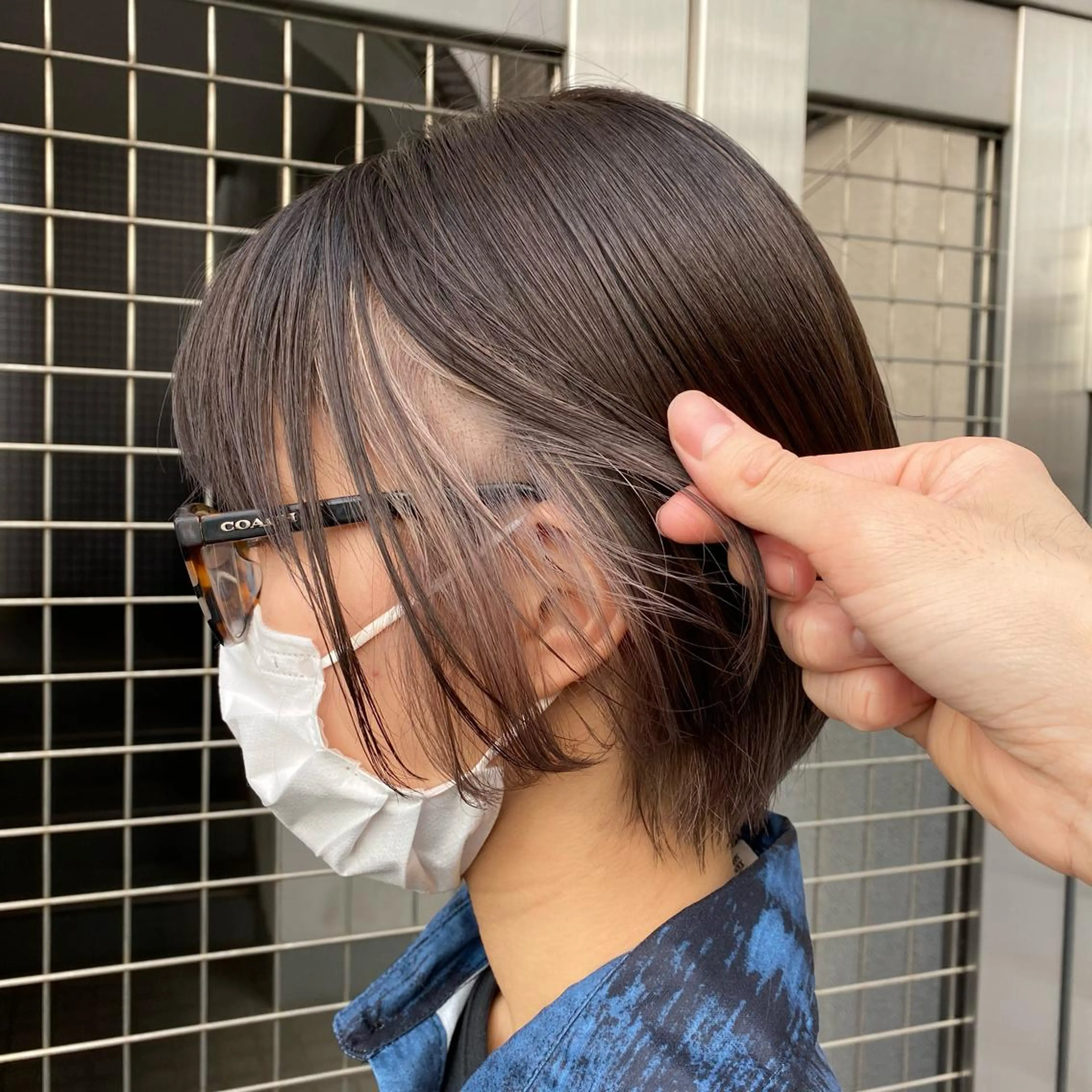 ショート カラー インナーカラー レイヤーカット/ 前髪顔周りカットのヘアスタイル