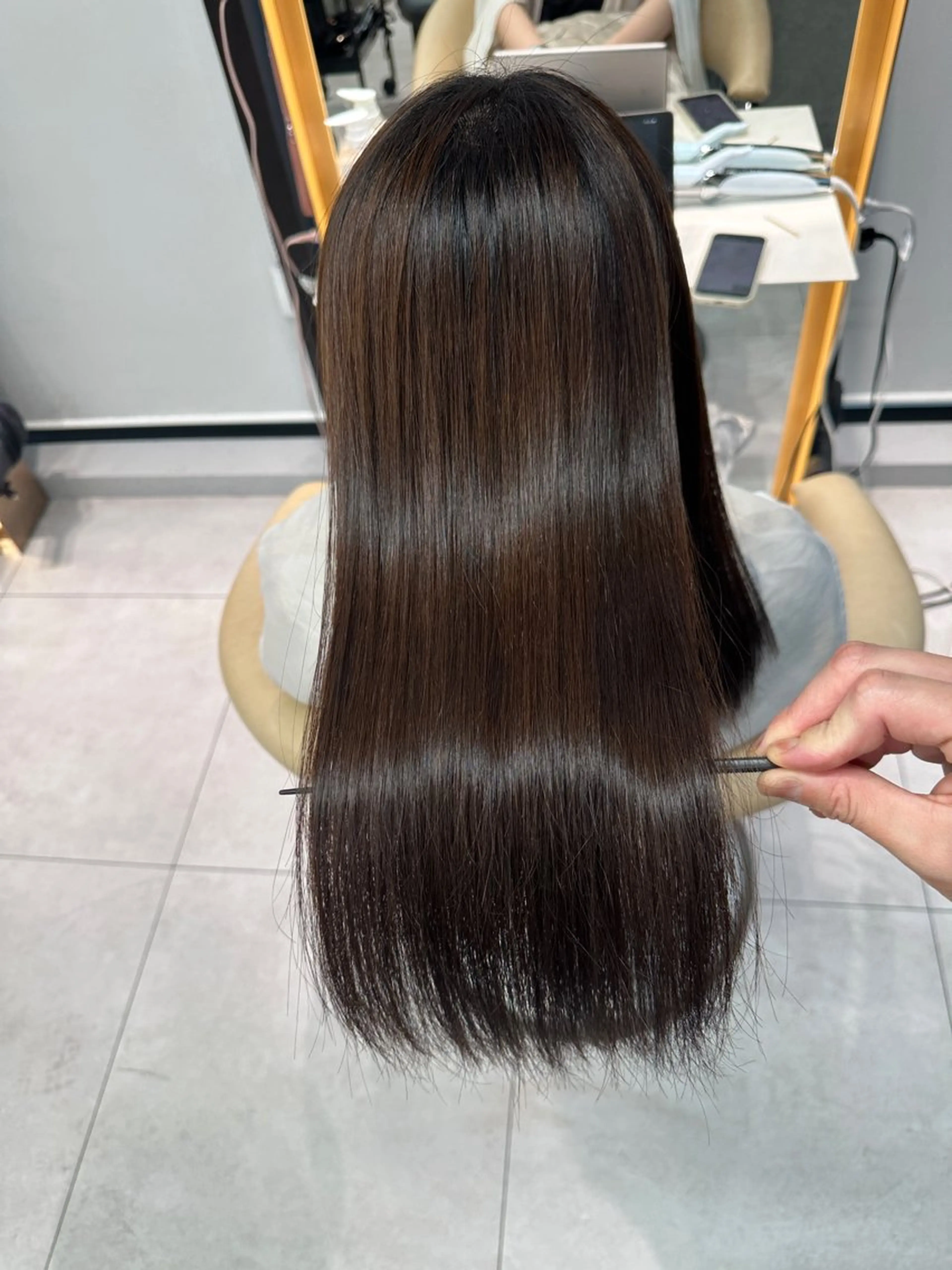 セミロング カラー カット 縮毛矯正 トリートメント 《髪質改善✖️オリー ブ🧸》小嶋拓也のヘアスタイル