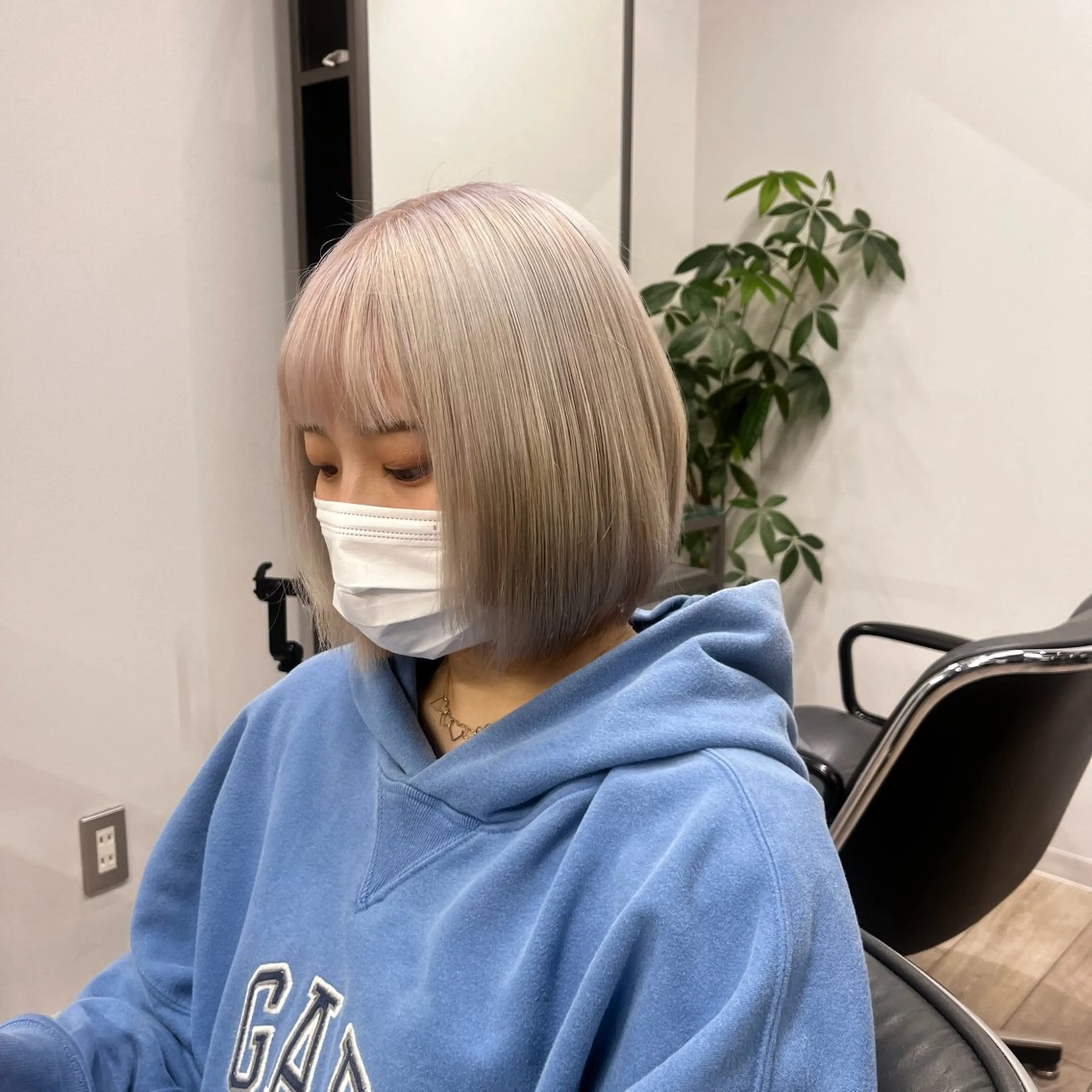 ショート JIN/暖色カラー /髪質改善/艶髪のヘアスタイル