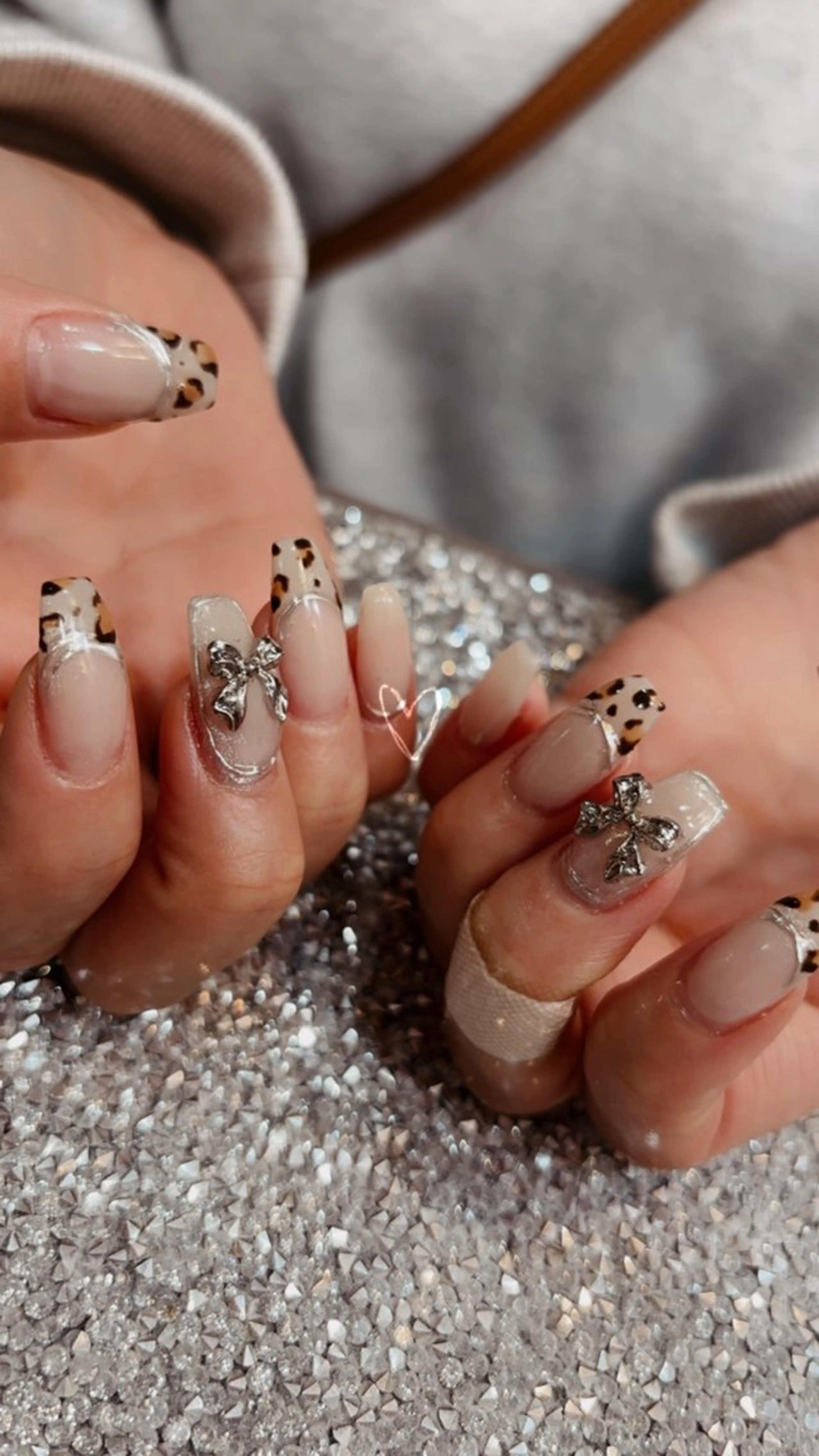 ネイル アニマル柄 ハンドネイル 鶴橋wooone nail.rieのネイルデザイン