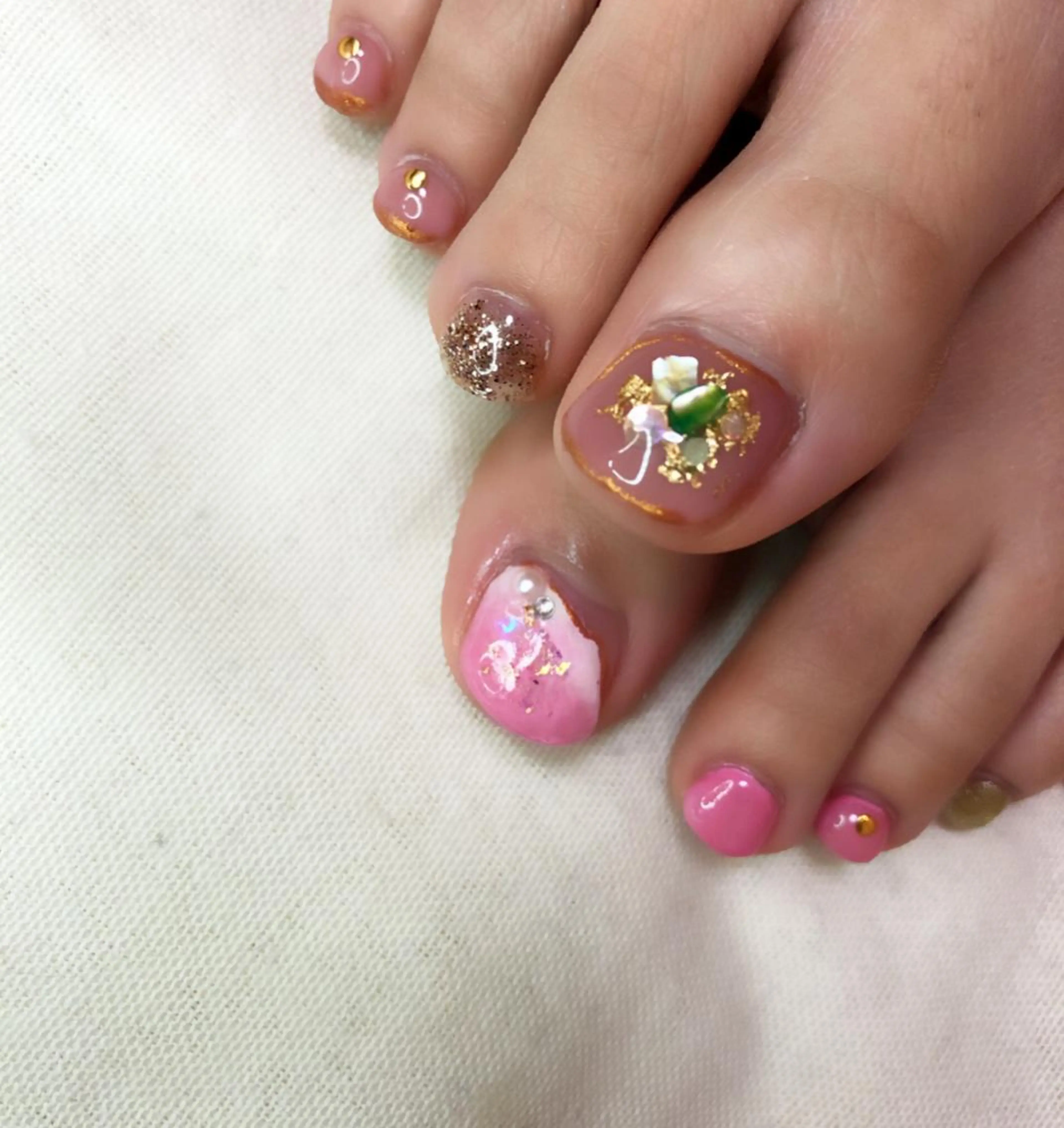 ネイル AZU nailのネイルデザイン