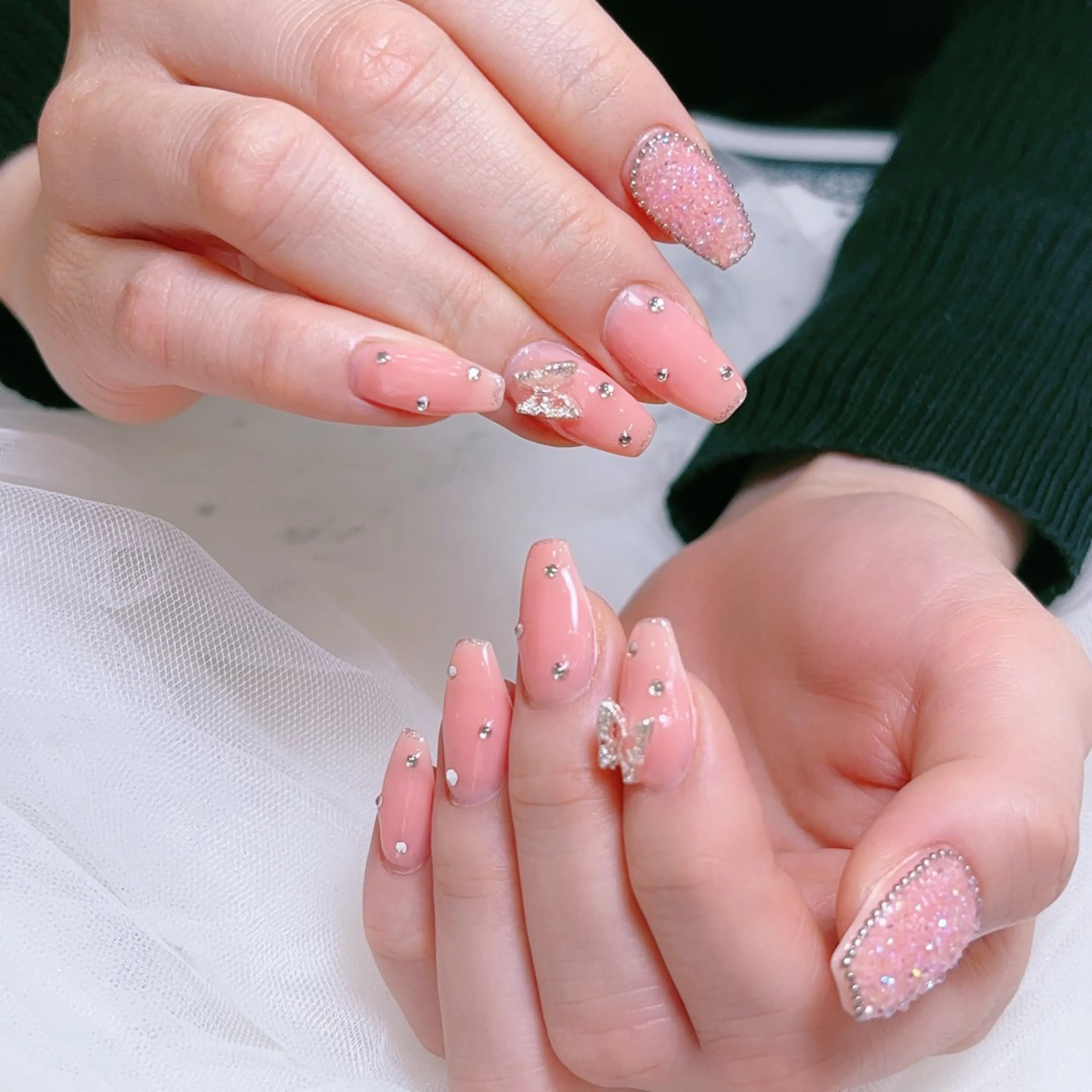 ネイル ストーンネイル Riona 🌸上野のネイルデザイン