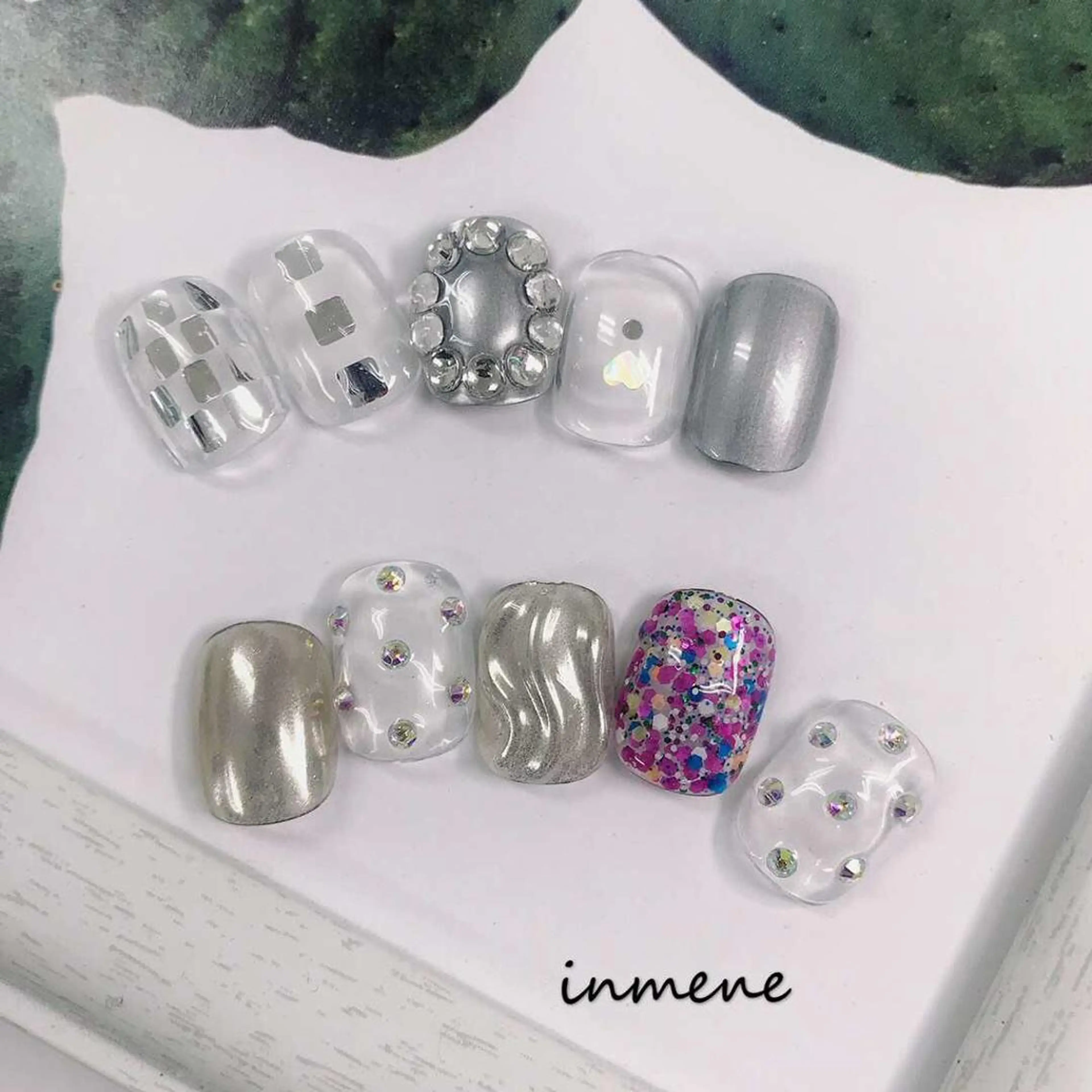 ネイル IN MENEのネイルデザイン