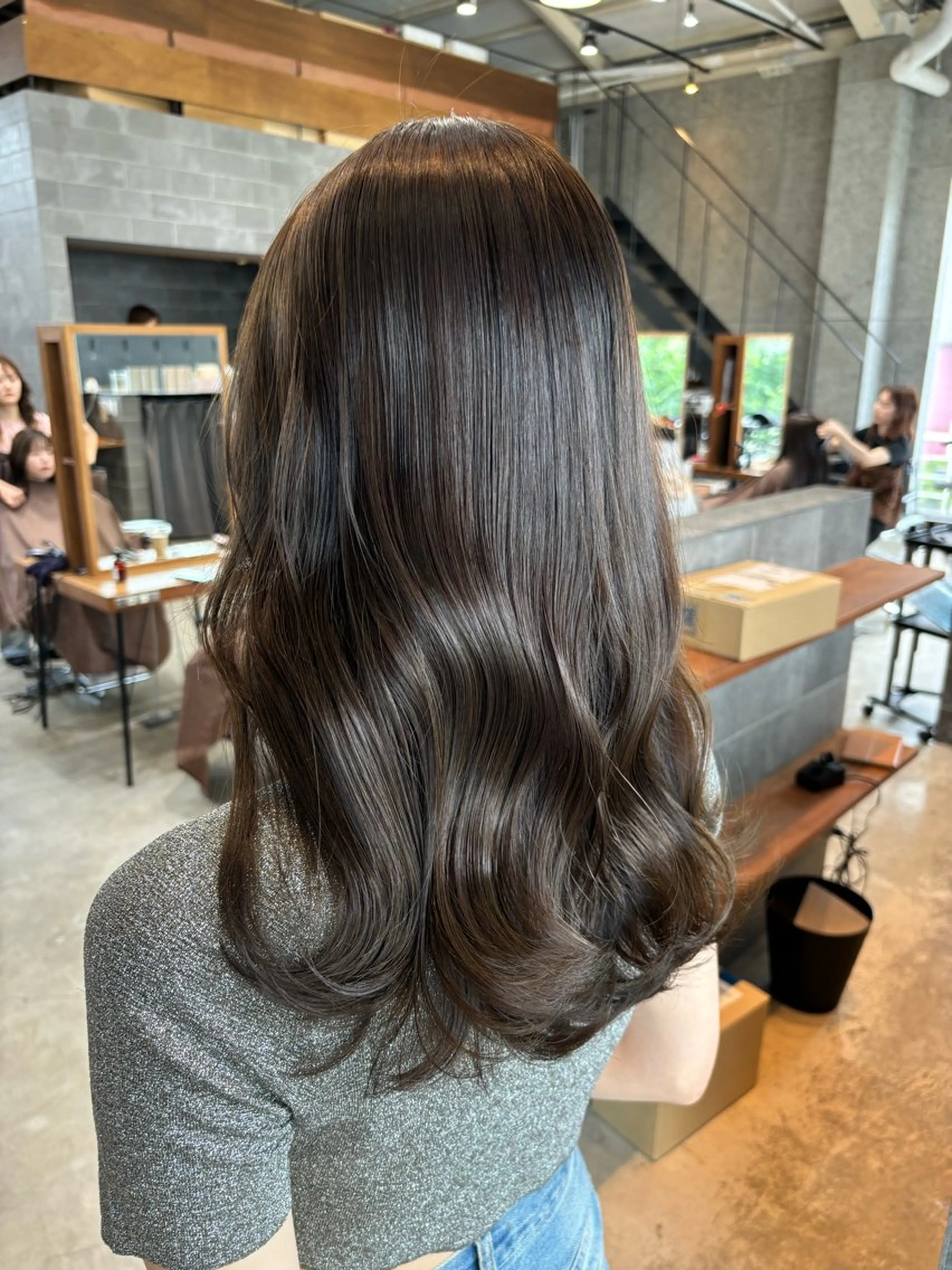 ミディアム カラー パーマ ヘアアレンジ ベージュカラー カット ヘアカラー トリートメント ヘッドスパ ヘアセット 押切 響　のヘアスタイル